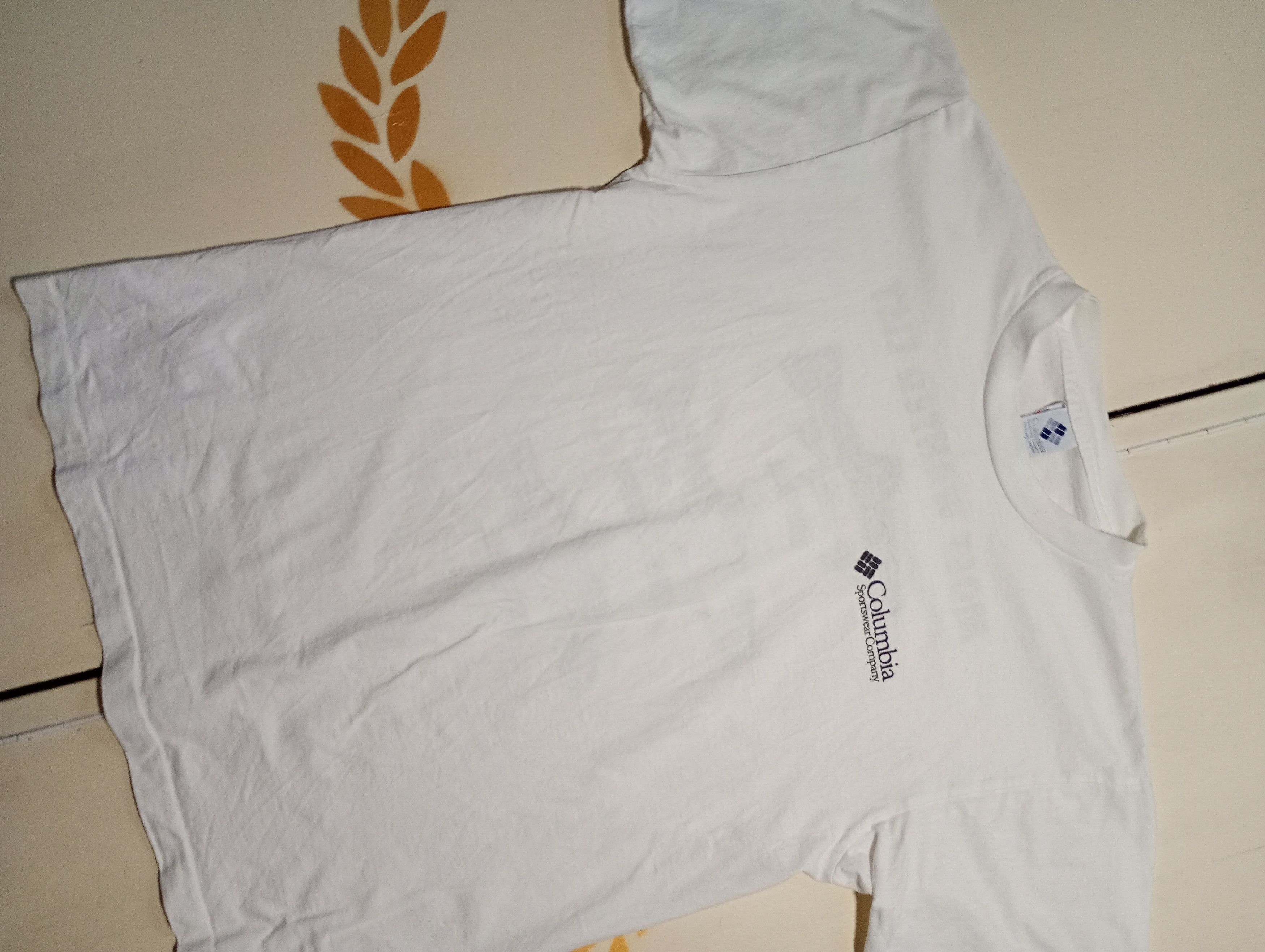 Columbia Columbia T-Shirt Vintage 90's Made in USA Size US L / EU 52-54 / 3 - 6 Thumbnail