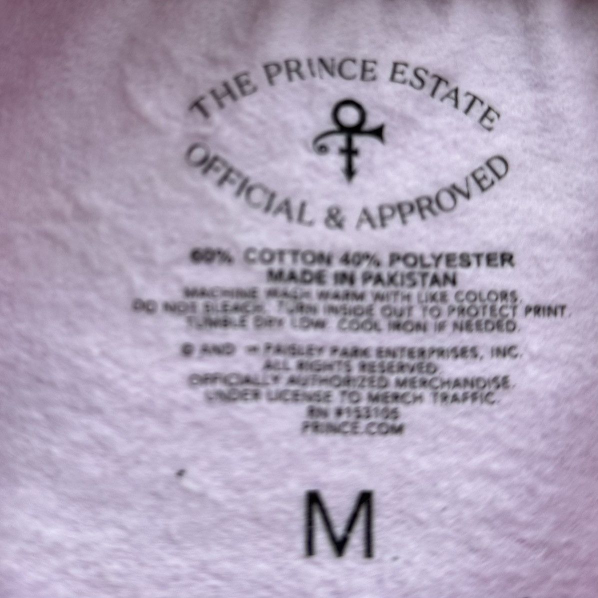 Band Tees VINTAGE PURPLE RAIN RETRO BAND TOUR STYLE PRINCE GRAPHIC Size US M / EU 48-50 / 2 - 3 Thumbnail