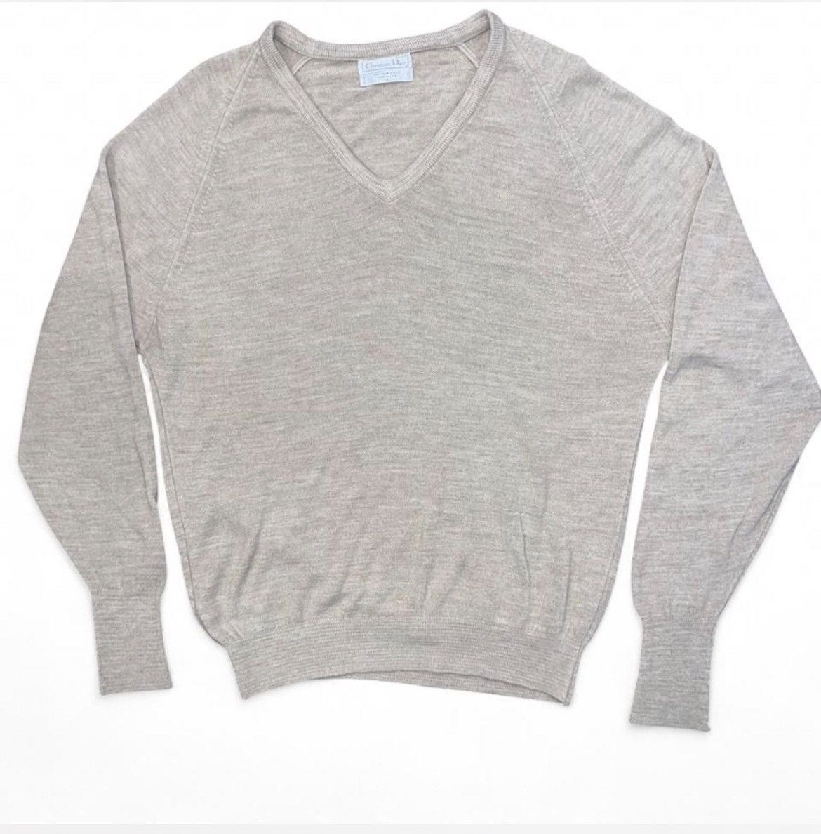 Dior Vintage Christian Dior Beige V-Neck Sweater Size Large Size US L / EU 52-54 / 3 - 1 Thumbnail