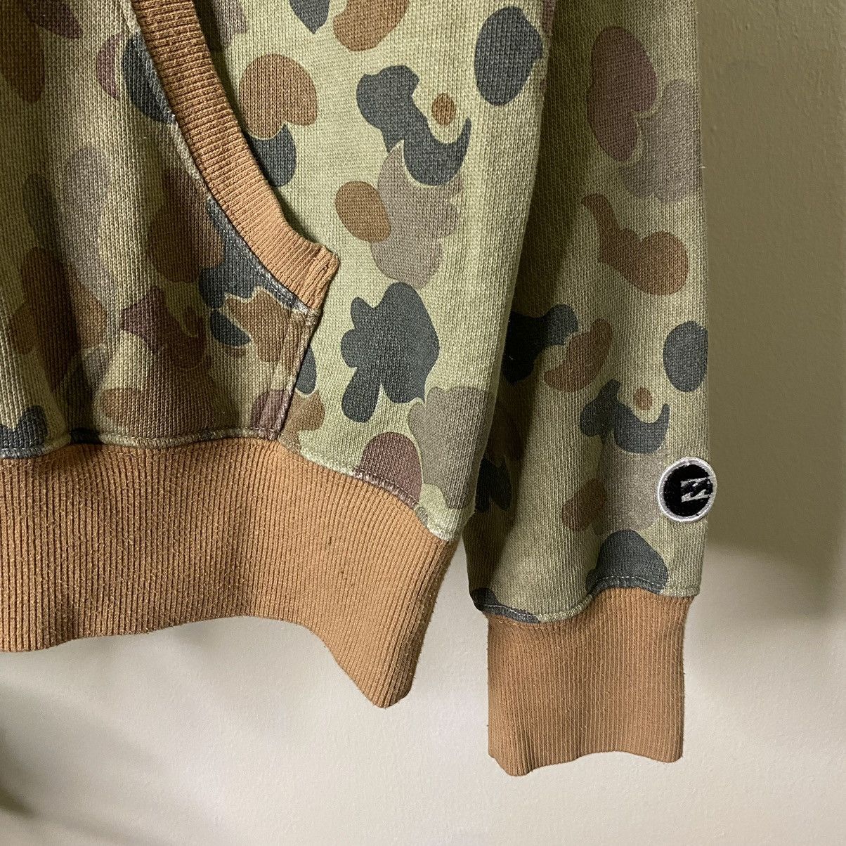 Billabong × Vintage Vintage Y2K Billabong Duck Camo Pullover Hoodie Size US M / EU 48-50 / 2 - 3 Thumbnail