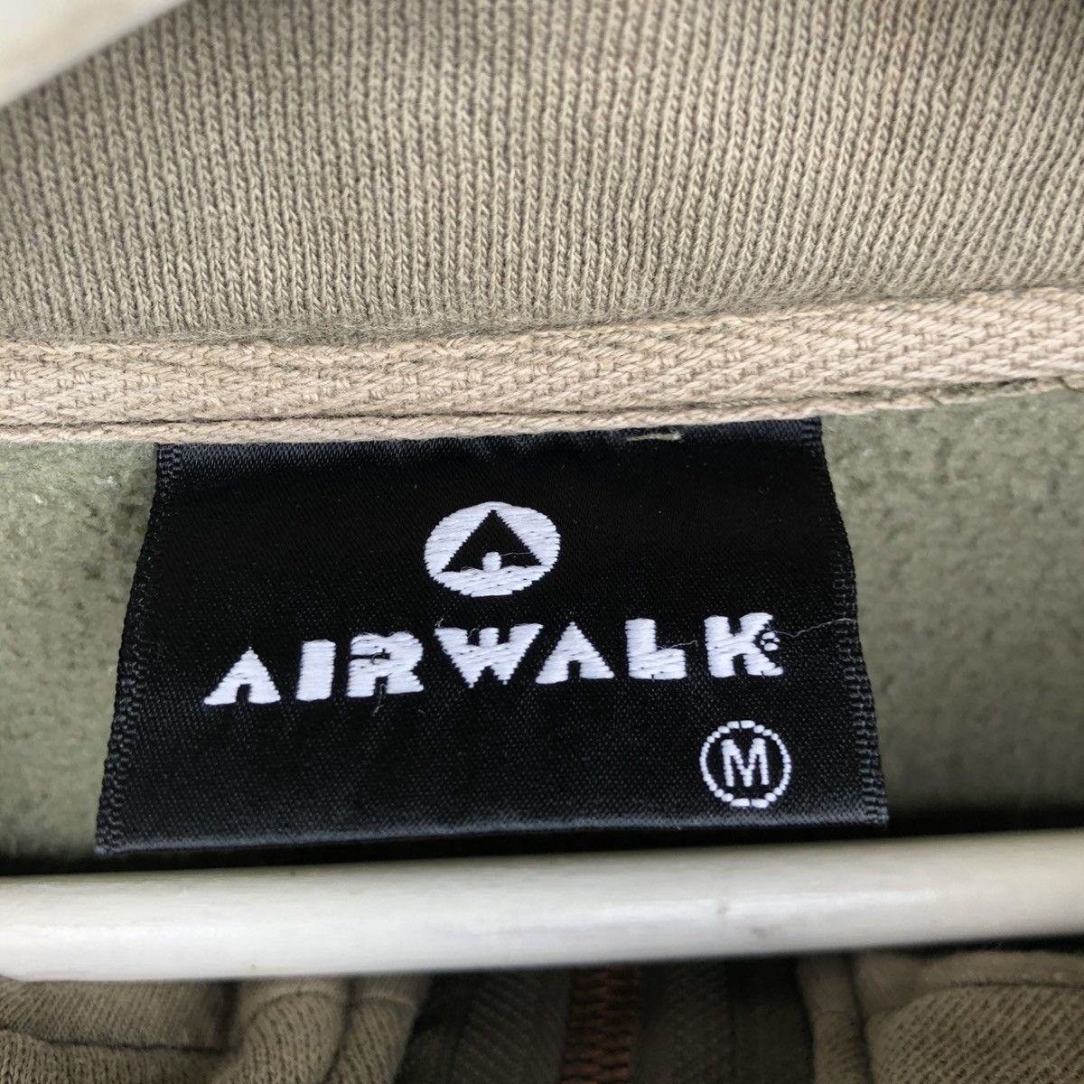 Airwalk Vintage Airwalk Half Zipper Sweatshirt Size US M / EU 48-50 / 2 - 5 Thumbnail
