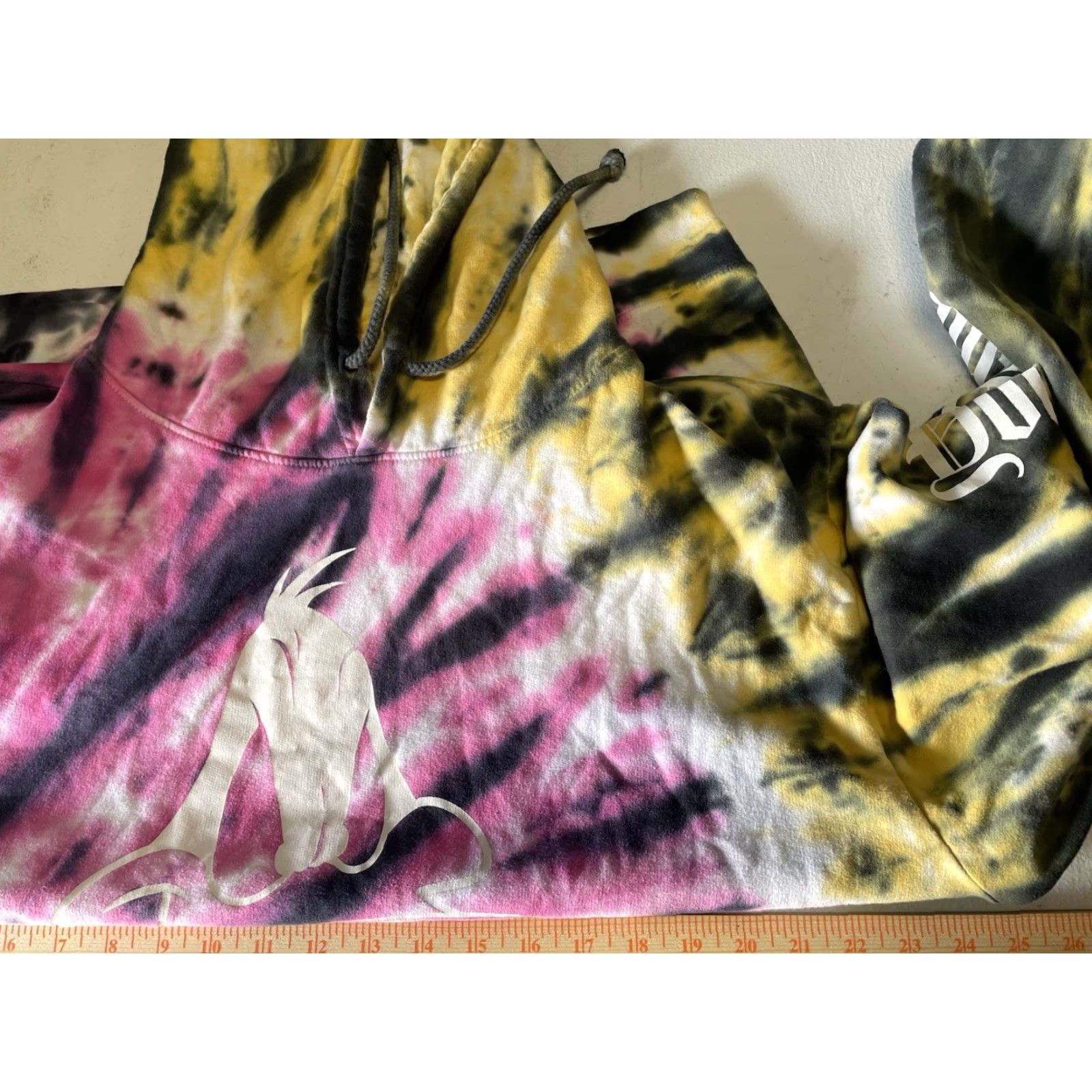 Vintage VINTAGE Six Flags Hoodie Unisex Adults XL Tie Dye Daffy Duck Graphic Print Long Sleeve Pullover Yellow Pink Blue Size US XL / EU 56 / 4 - 6 Thumbnail