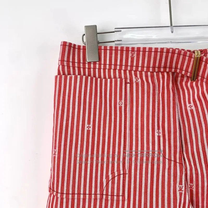 Louis Vuitton Louis Vuitton Color Block Cotton Shorts for Women . Size 23" - 3 Thumbnail