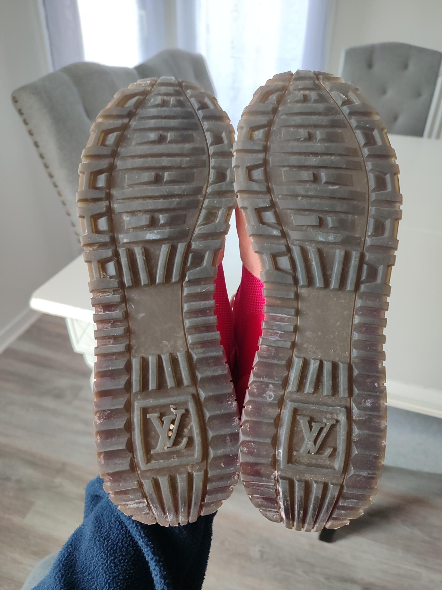 Louis Vuitton BASKETS LOUIS VUITTON RUN AWAY ROUGE FUSCHIA Size US 8 / IT 38 - 7 Thumbnail