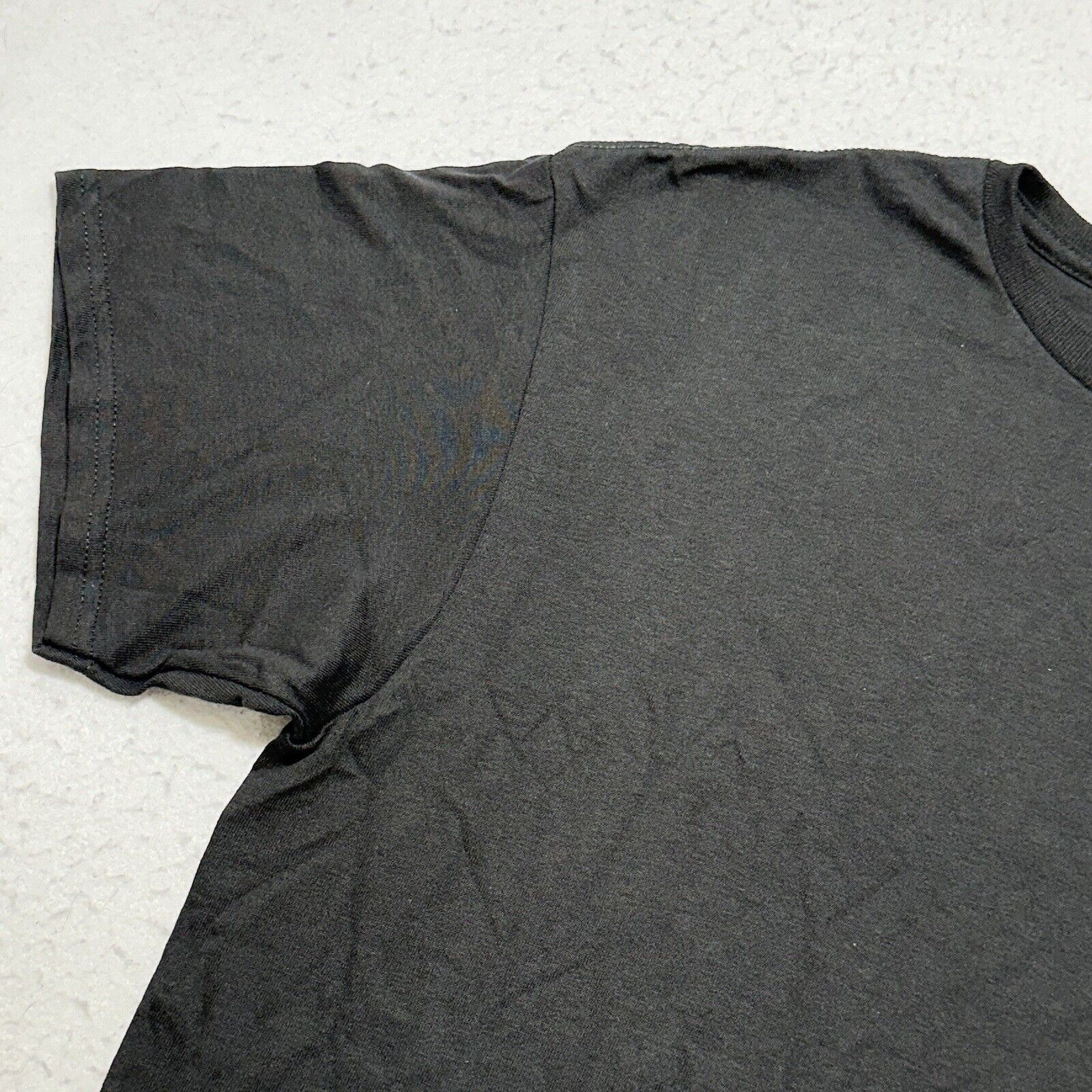 Other Hello Kitty & Friends Large Graphic T Shirt Sanrio BioWorld Size US L / EU 52-54 / 3 - 6 Thumbnail