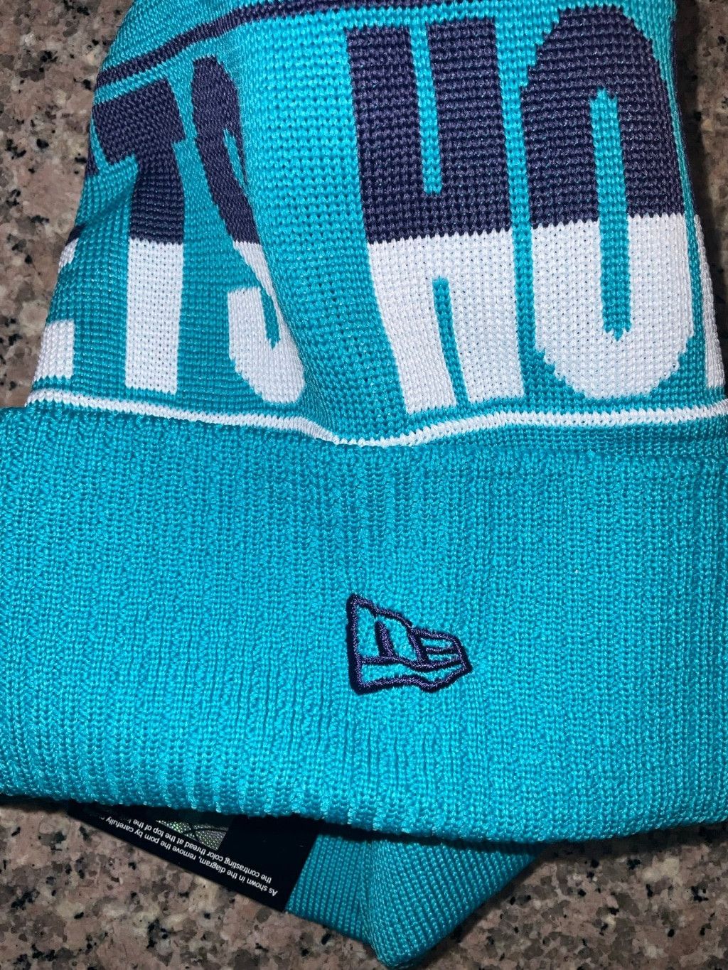 New Era New Era Charlotte Hornets Beanie Hat Size ONE SIZE - 6 Thumbnail