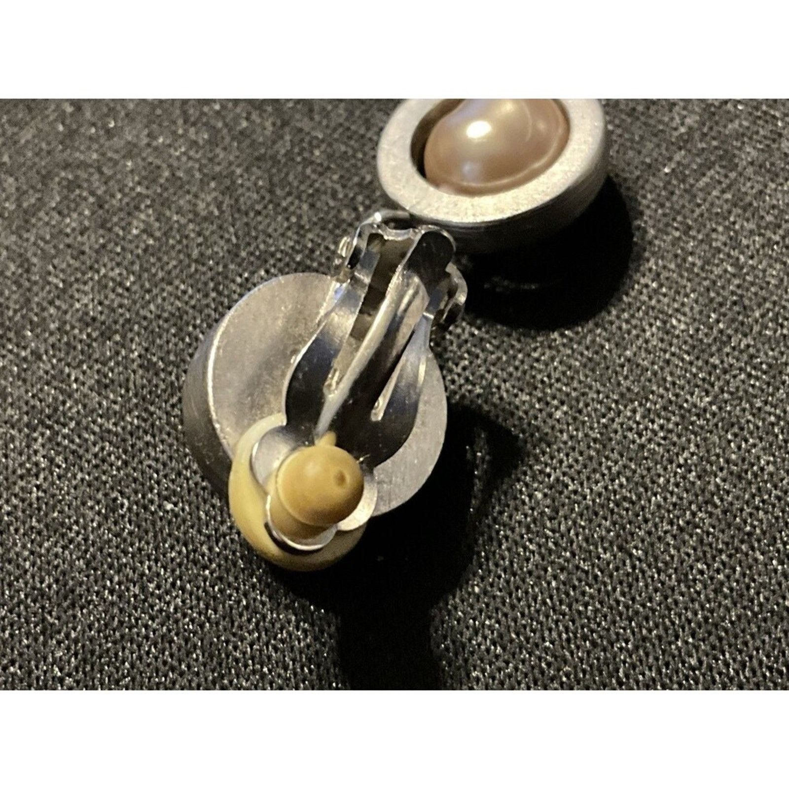 Donna Karan Vintage Donna Karen Clip On Pearl Dangle Earrings Size ONE SIZE - 5 Thumbnail