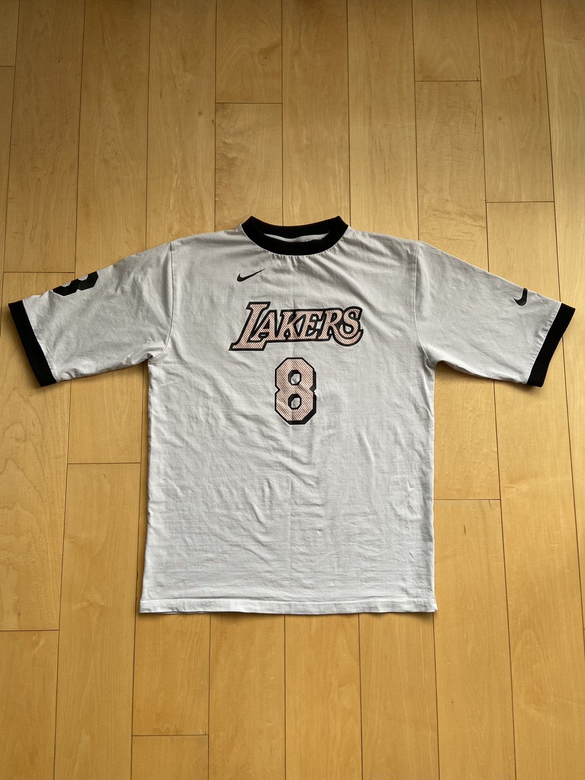 Lakers Kobe retailer 6 Nike Tee Bryant Jersey Vintage Rare