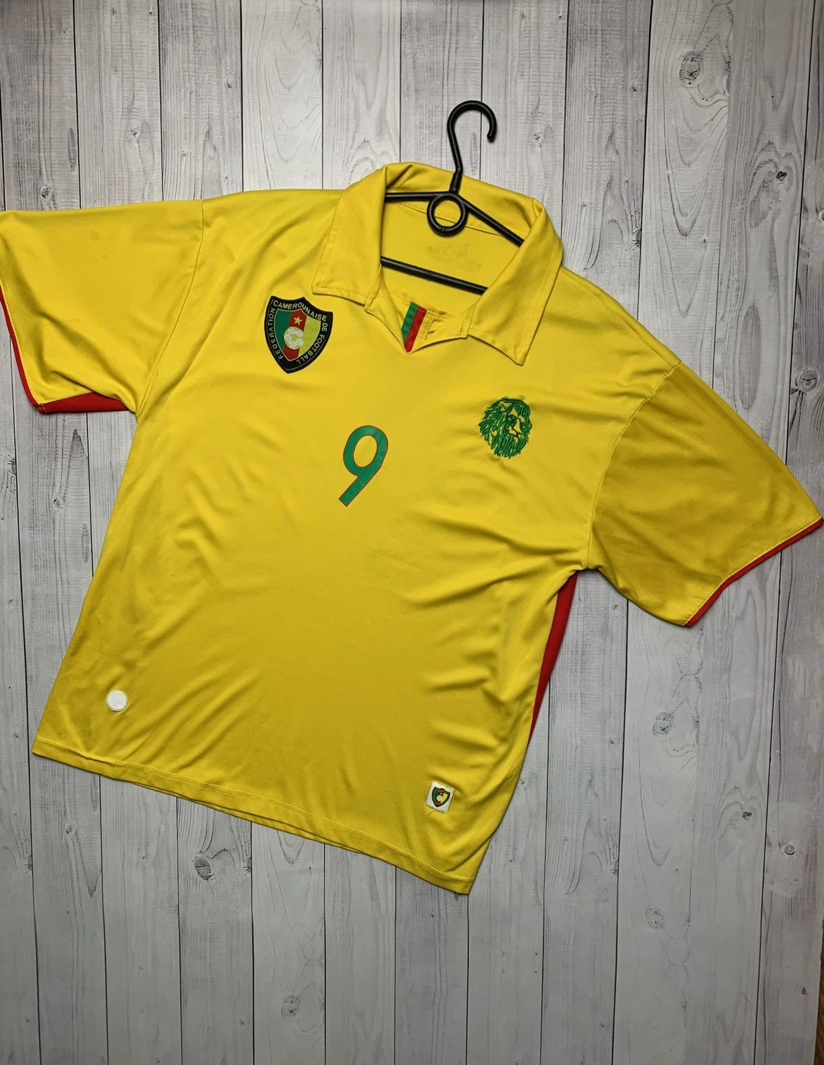 Vintage Vintage 9 Eto’o Cameron yellow tee rare Size US M / EU 48-50 / 2 - 2 Thumbnail