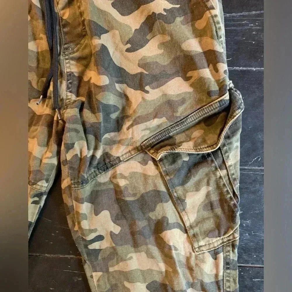 Designer Brooklyn Camo Jogger Pants - Comfortable & Versatile Size 28" / US 6 / IT 42 - 3 Thumbnail