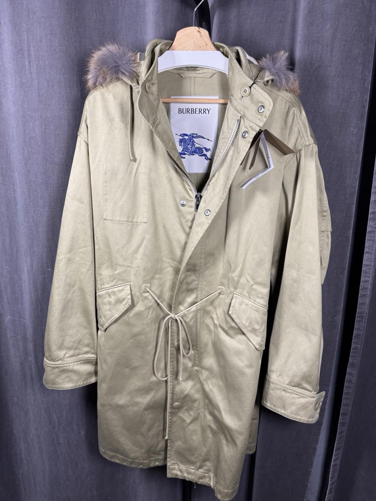 Burberry Burberry Faux Fur Cotton Parka Hunter Green Parka Womens XS Size XS / US 0-2 / IT 36-38 - 1 Thumbnail