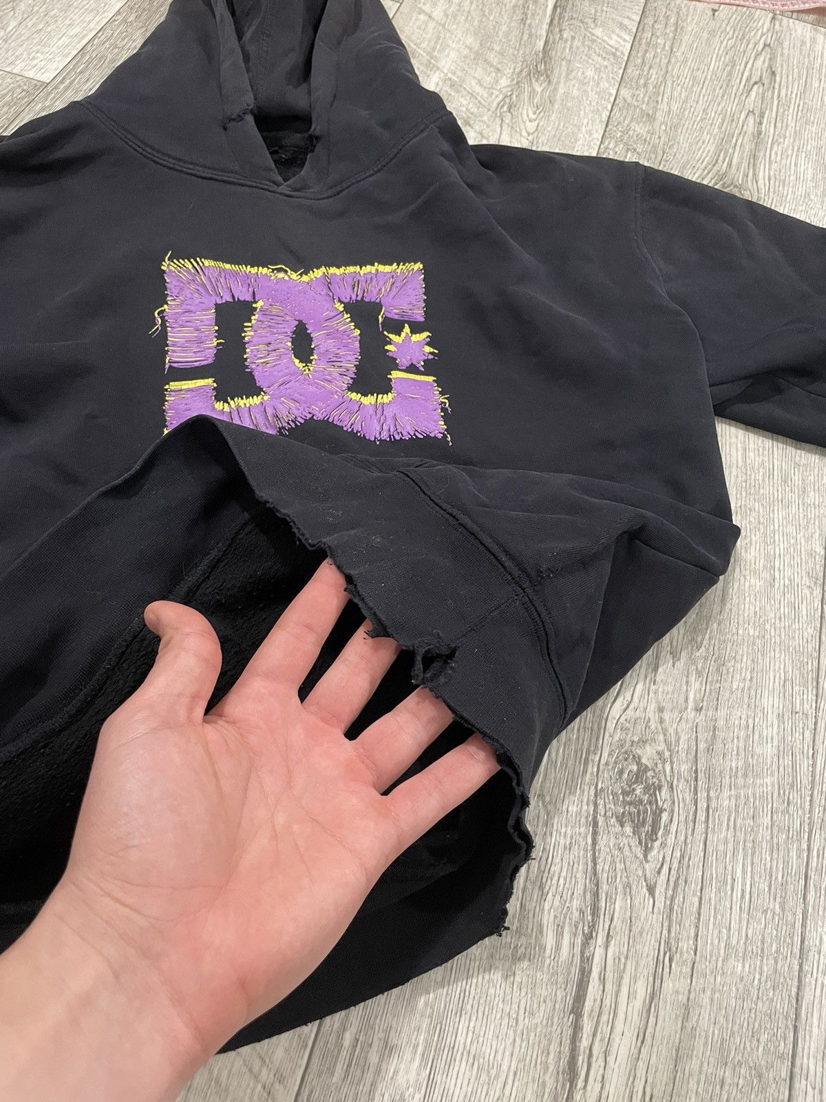 DC × Vintage Trashed Dc big logo boxy Skateboarding baggy sk8 wu Hoodie Size US S / EU 44-46 / 1 - 2 Thumbnail