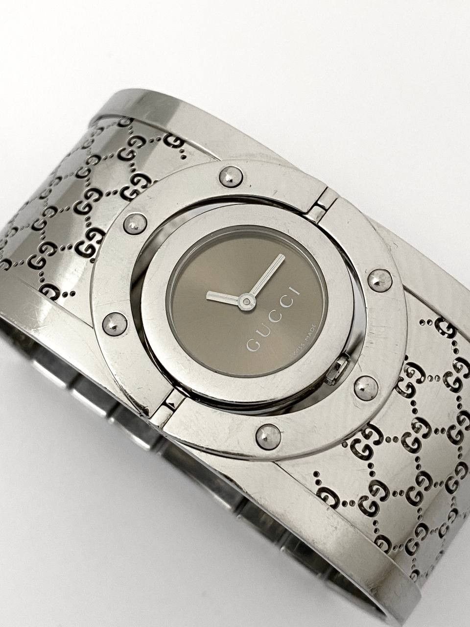 Gucci Gucci GG Logo Twirl Steel Quartz Bracelet Wrist Watch Y2K Size ONE SIZE - 10 Thumbnail