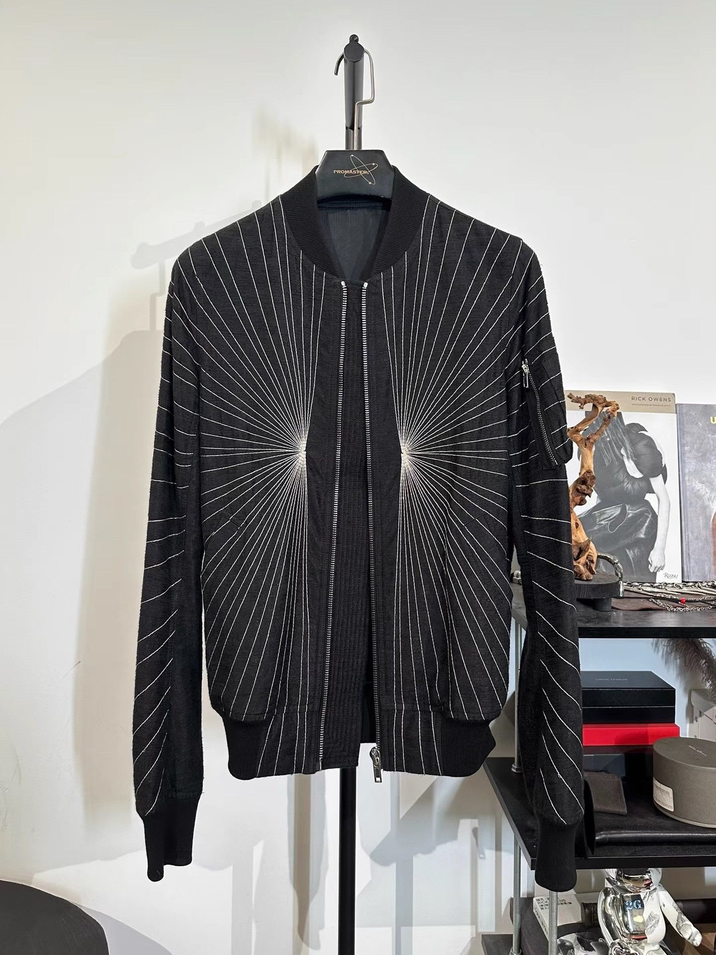 Rick Owens Rick Owens Runway Ma-1 Ray Jacket K35 Size US S / EU 44-46 / 1 - 1 Thumbnail
