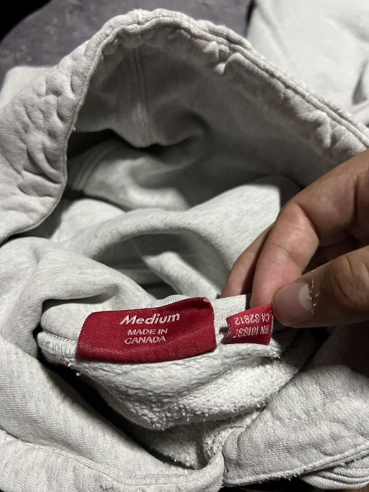 Supreme Vintage 90s Supreme Hoodie Distressed Thrashed Streetwear Size US M / EU 48-50 / 2 - 12 Thumbnail
