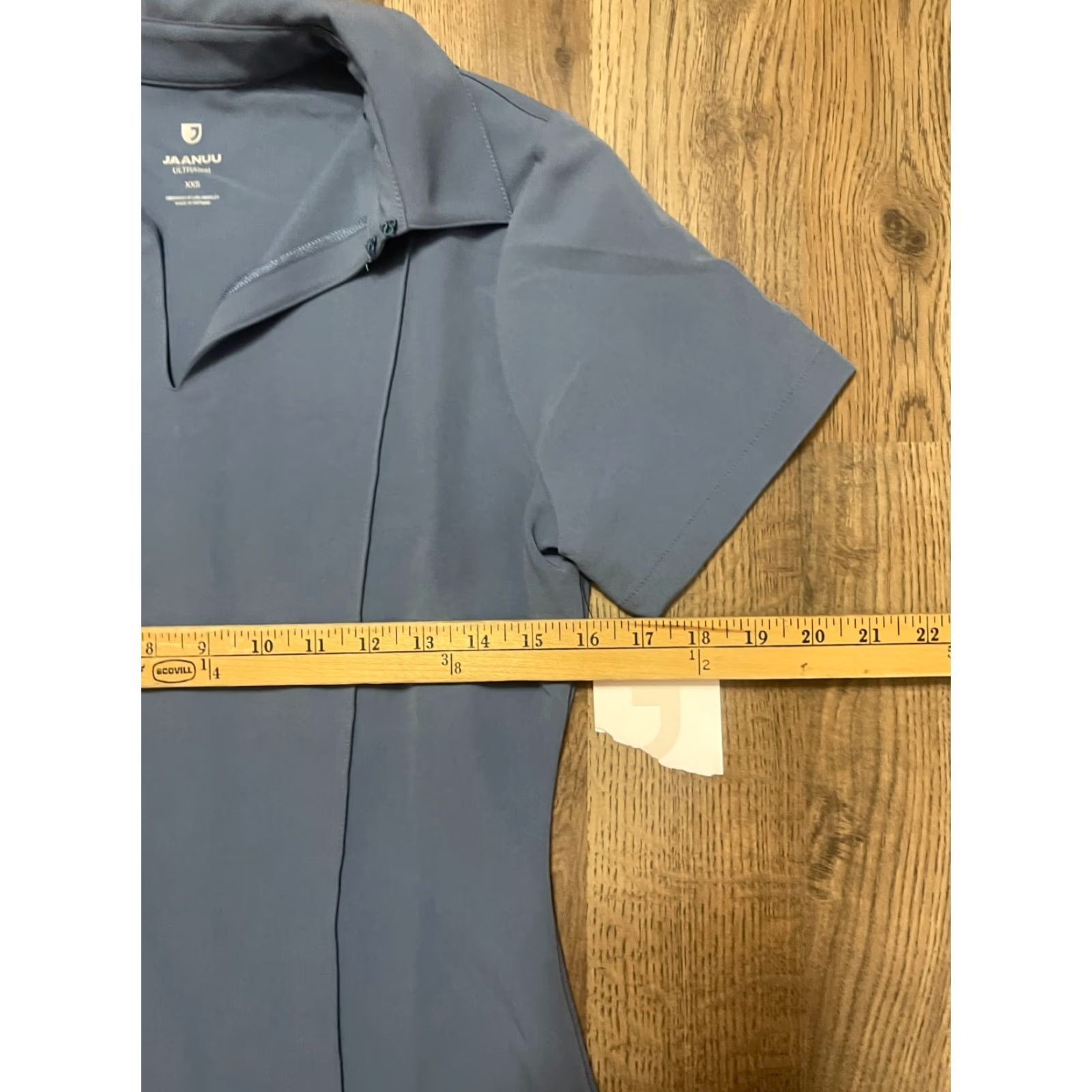Vintage Jaanuu Shirt Womens XXS Blue Collared V-Neck NWT Polo casual Modern Basic 2XS Short Sleeve Pull-over Solid NWT Size XXS / US 00 / IT 34 - 6 Thumbnail