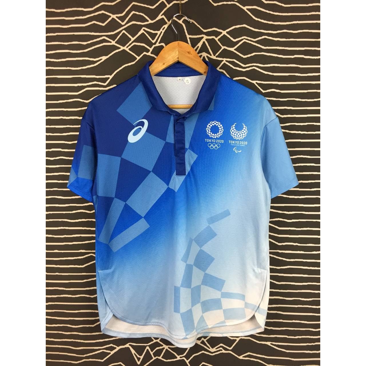 Asics × Vintage Asics Tokyo 2020 Olympic Volunteer Staff Activewear Polo Tee Size US M / EU 48-50 / 2 - 1 Thumbnail