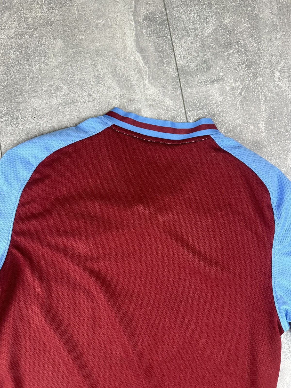 Nike Nike Aston Villa 2008/09 Home Soccer Football Jersey Size US S / EU 44-46 / 1 - 24 Thumbnail