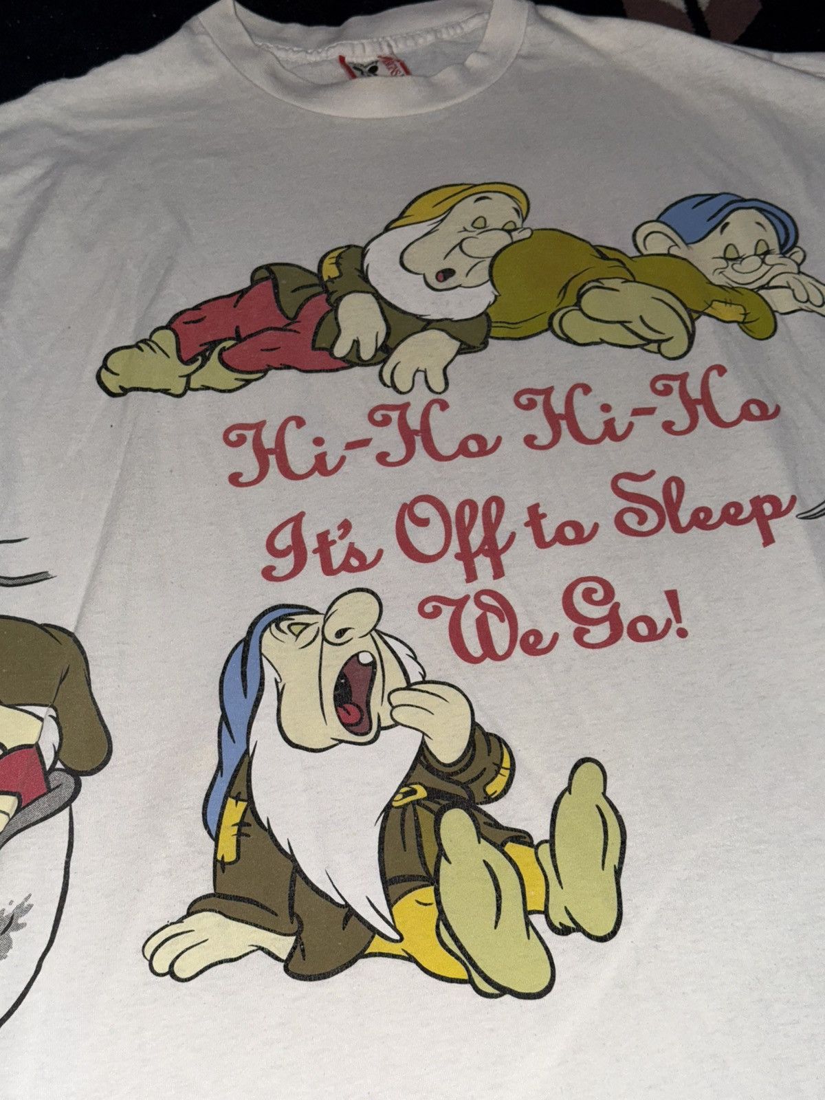 Disney Vintage 90's Disney Snow White 7 Dwarfs Oversized T Shirt Size US XXL / EU 58 / 5 - 3 Thumbnail