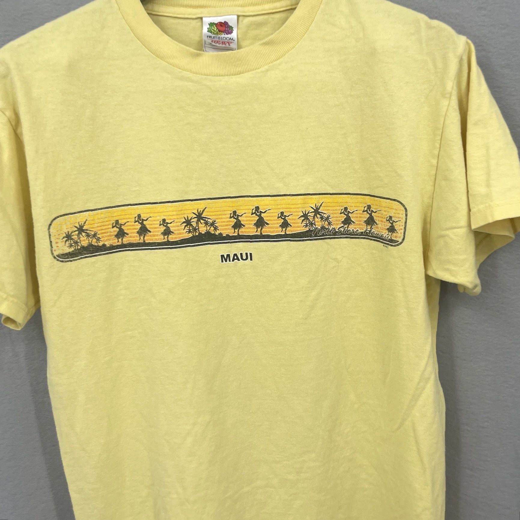 Fruit Of The Loom VINTAGE Fruit of the Loom Hawaii Shirt Adult M Yellow 1990s Aloha Logo Tee Mens M Size US M / EU 48-50 / 2 - 3 Thumbnail