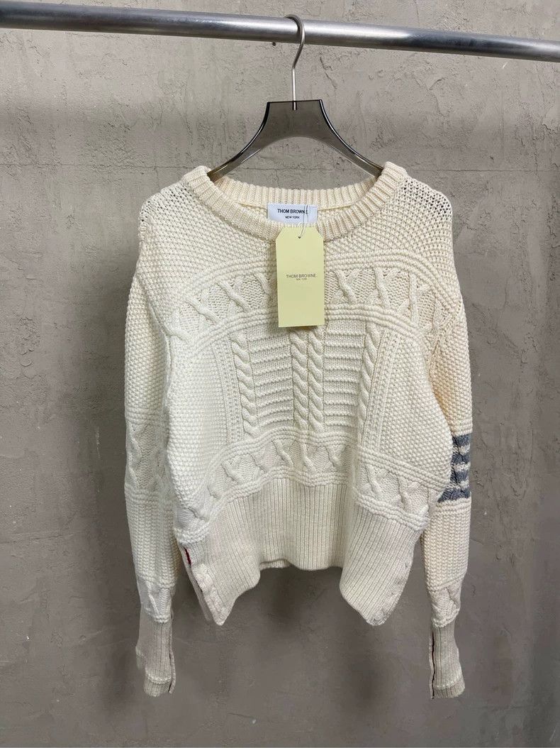 Thom Browne Thom Browne Beige four-striped jacquand round-neck wool swe Size US M / EU 48-50 / 2 - 1 Thumbnail