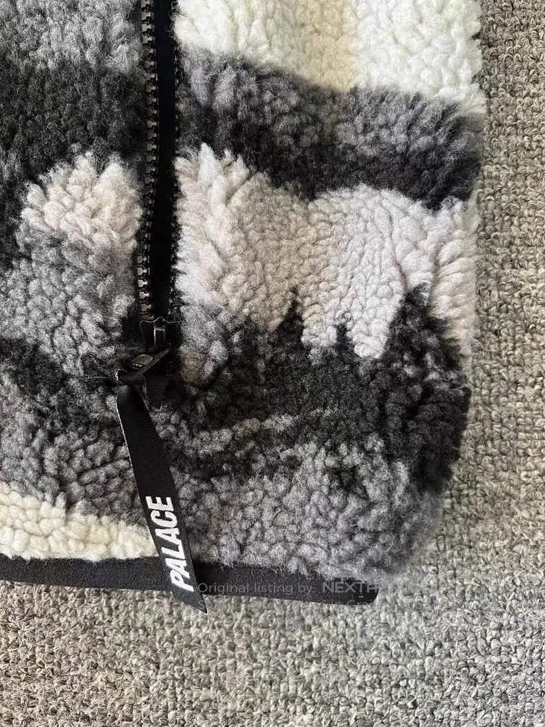 Palace Black Mountain & Star Print Fleece Jacket. Size US M / EU 48-50 / 2 - 3 Thumbnail