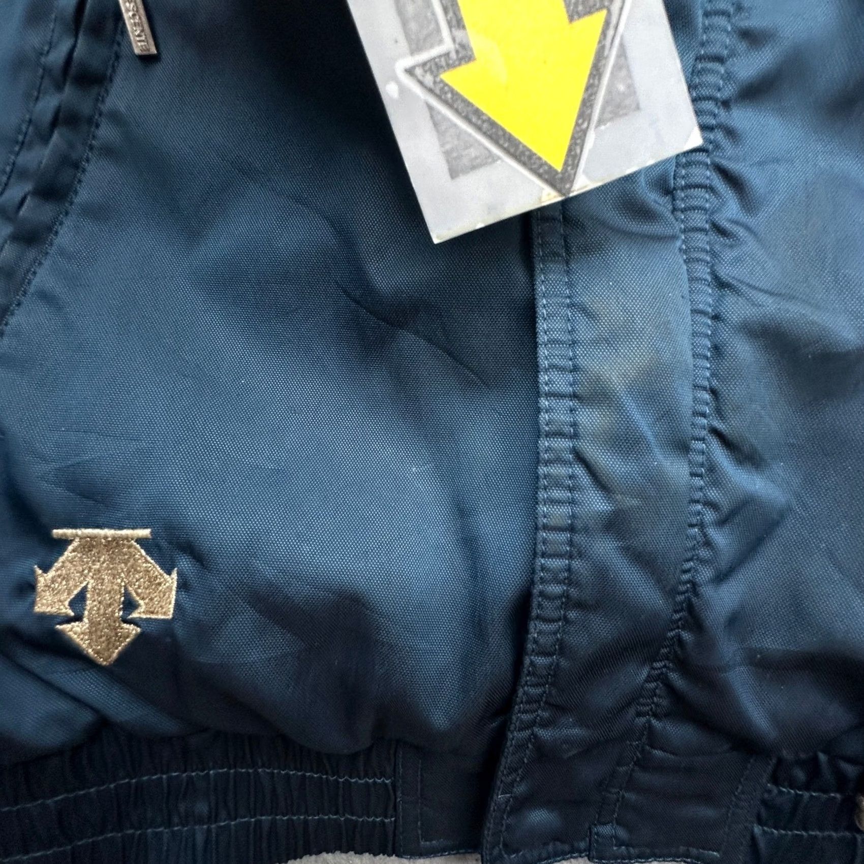 Vintage VINTAGE Descente Vest Full Zip Ski Pockets Navy Blue XL Mens 90s Hong Kong Size US XL / EU 56 / 4 - 6 Thumbnail