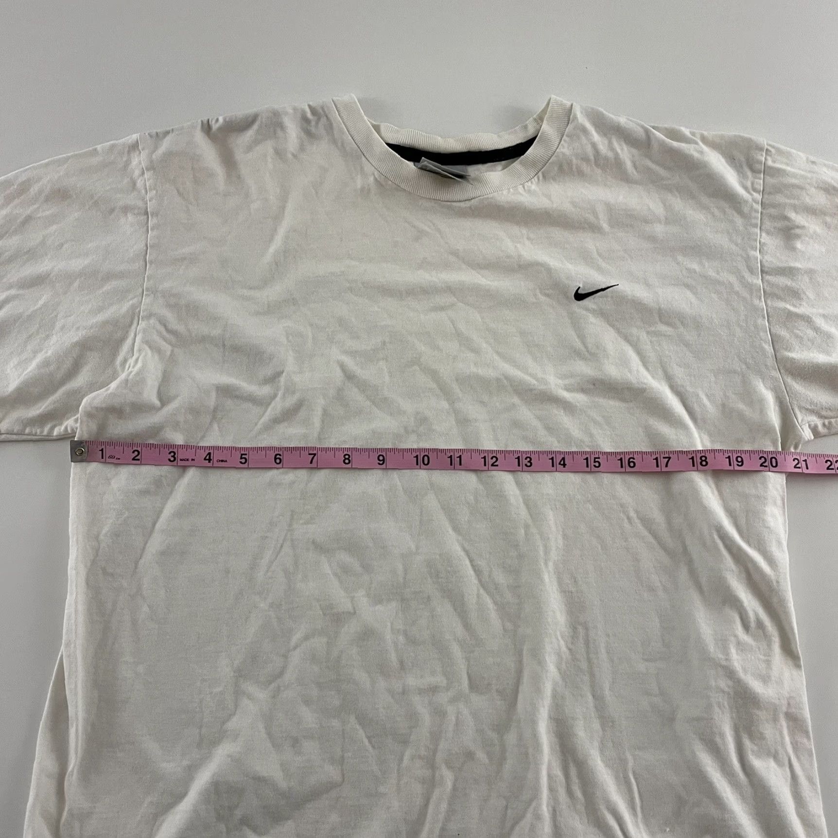 Nike VTG Nike Essential Check Logo Short Sleeve T Shirt Men's XL White Size US XL / EU 56 / 4 - 5 Thumbnail