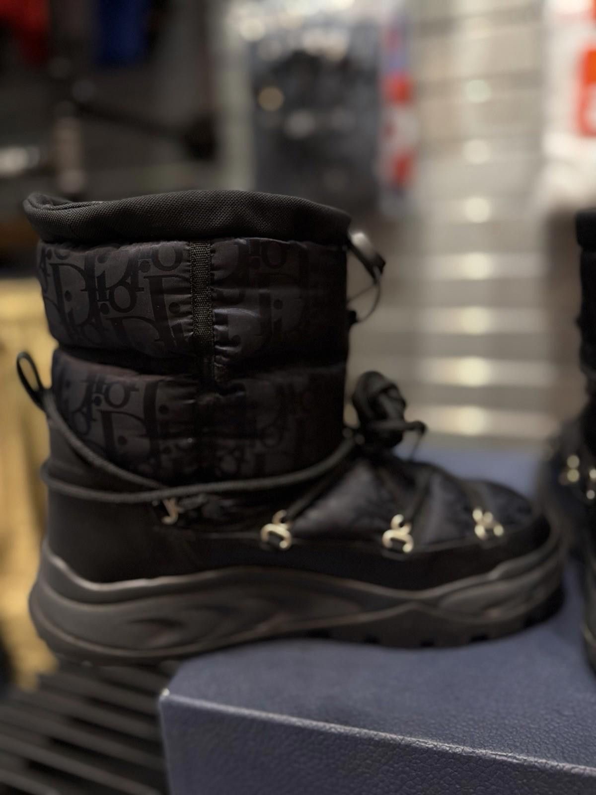 Dior Size 41EU/8US Dior Snow Ankle Boots Black $1550 Retail Size US 8 / EU 41 - 9 Thumbnail
