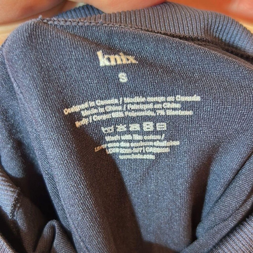 Other Size small Knix navy compression leggings Size 27" / US 4 / IT 40 - 5 Thumbnail