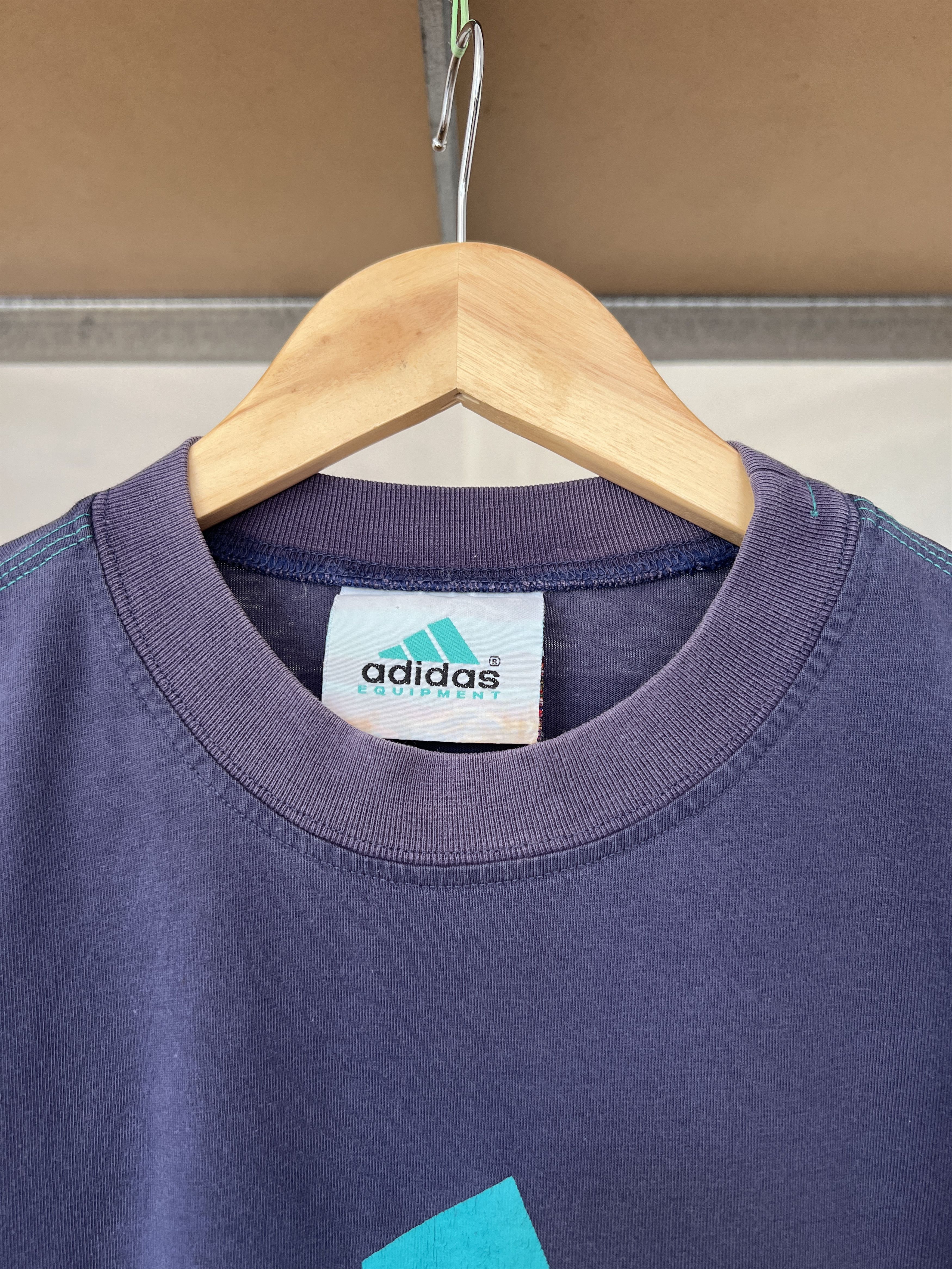 Adidas Vintage 90s Adidas Equipment Graphic T-shirt Size US M / EU 48-50 / 2 - 3 Thumbnail