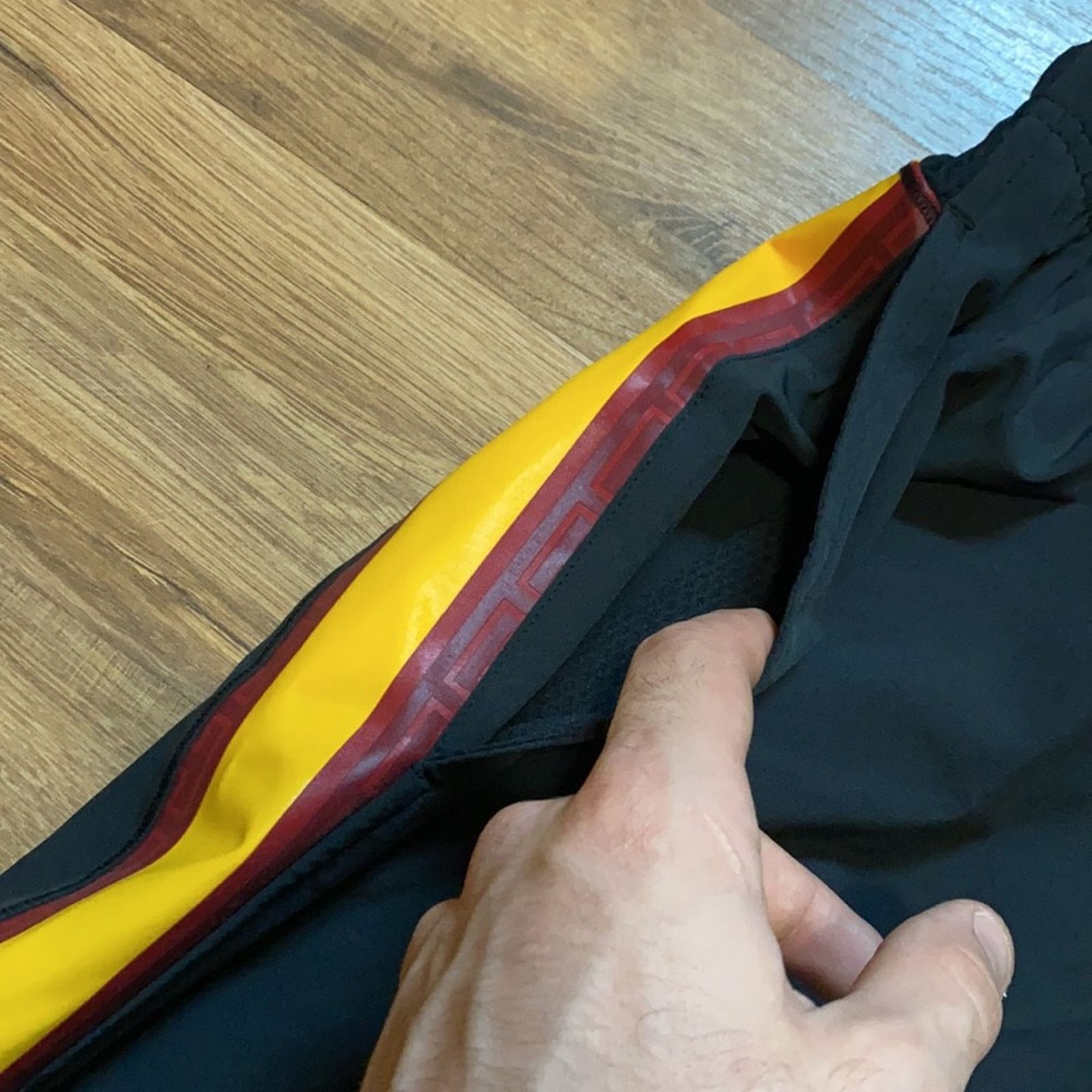 Nike 2014 Nike USC shorts Size US 32 / EU 48 - 6 Thumbnail