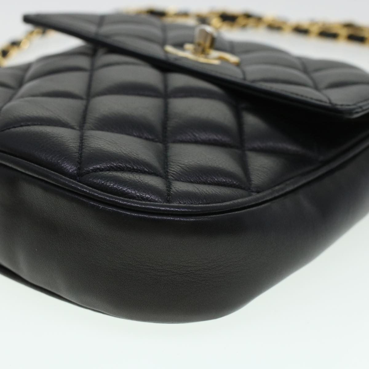 Chanel CHANEL Matelasse Turn Lock Chain Shoulder Bag Lamb Skin Size ONE SIZE - 16 Thumbnail