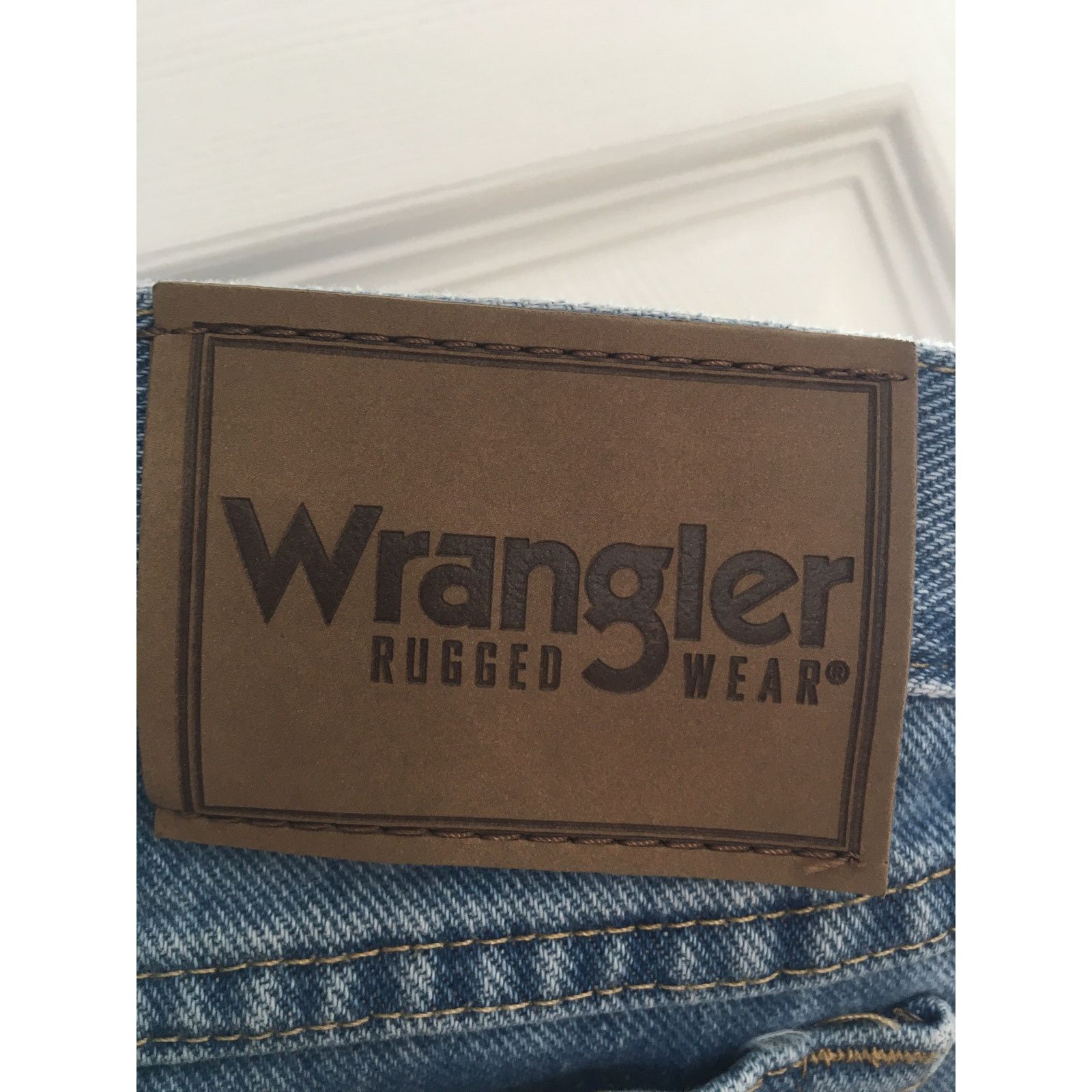 Wrangler Wrangler Rugged Wear Light Wash 5 Pocket Jeans, 36X32 Size US 36 / EU 52 - 3 Thumbnail