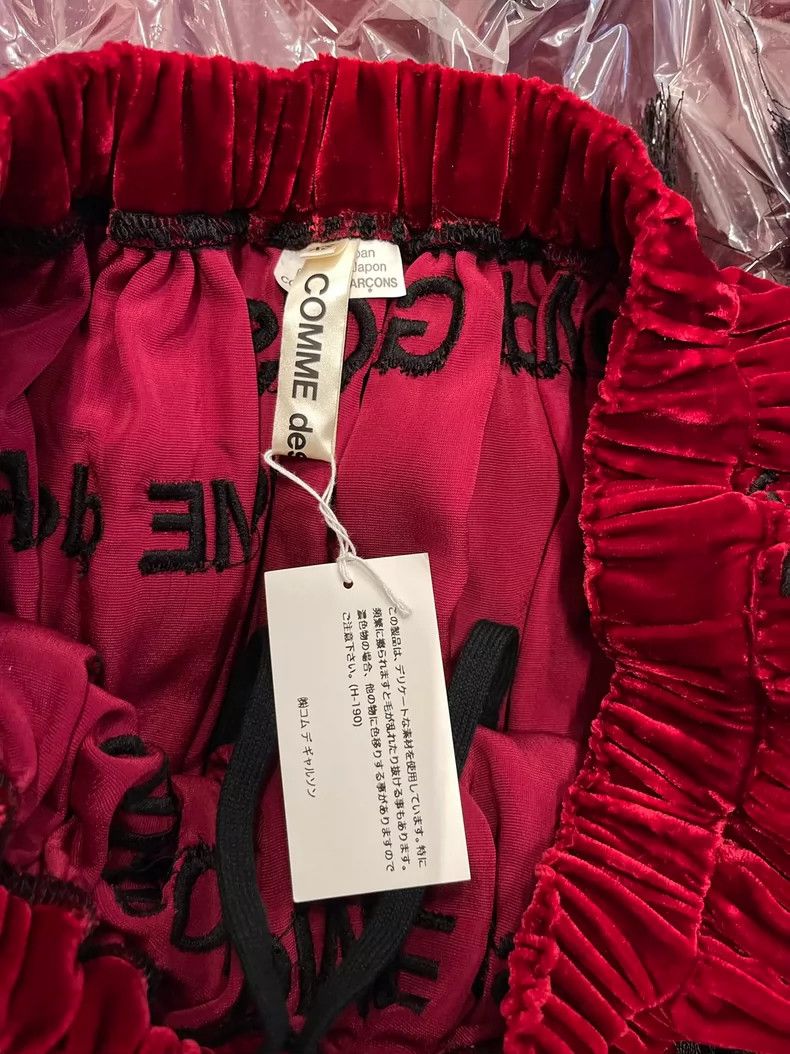 Comme des Garcons Comme des Garcons size XS Red velvet velvet tassel embroid Size 25" / US 0 / IT 36 - 5 Thumbnail