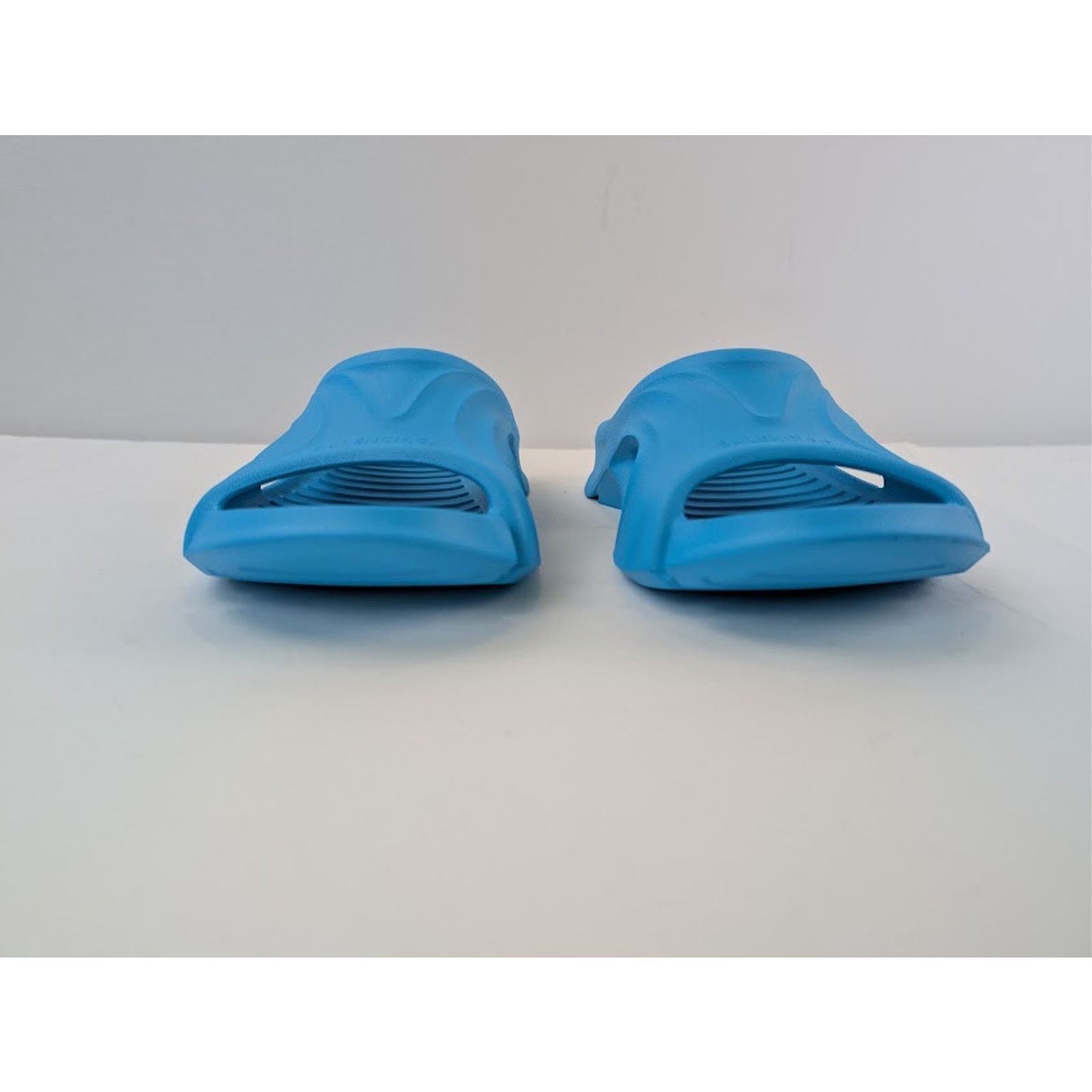 Balenciaga o1rshd1 Rubber Mold Slide Sandals in Blue Size US 10 / EU 43 - 9 Thumbnail