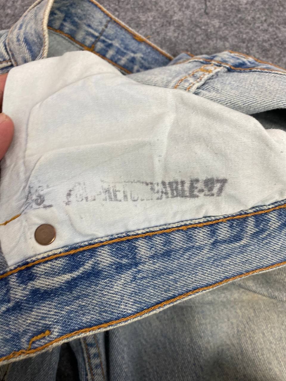 Levi's vintage levis 501 slightly distressed denim nice design Size US 36 / EU 52 - 15 Thumbnail