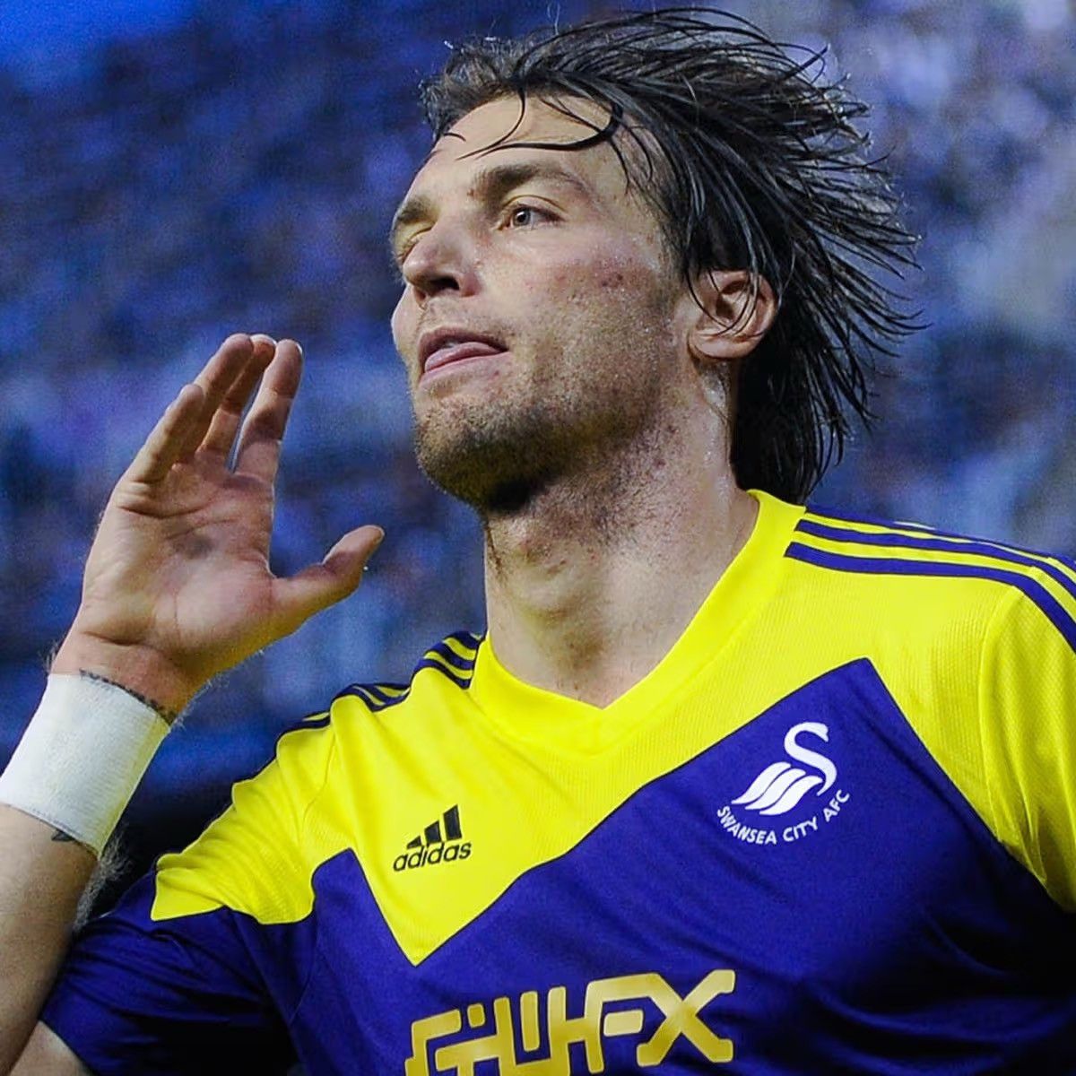 Vintage SWANSEA ADIDAS 2013/2014 FOOTBALL AWAY JERSEY #9 MICHU Size US L / EU 52-54 / 3 - 18 Thumbnail