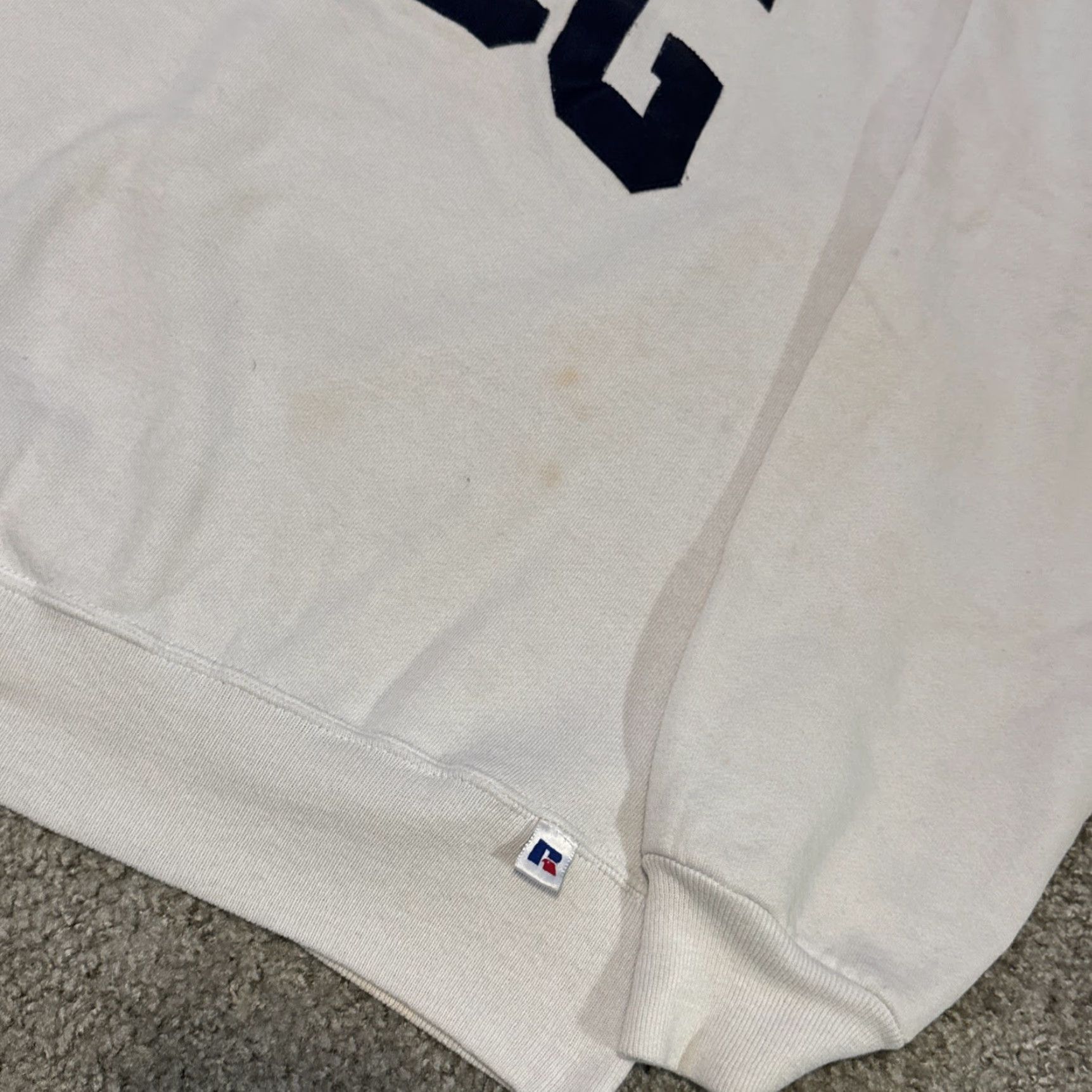 Russell Athletic VINTAGE Russell Athletic USA Crewneck Sweatshirt XL Mens White Pullover USA Theme Men XL White Russell Athletic Crewneck Sweatshirt Size US XL / EU 56 / 4 - 5 Thumbnail