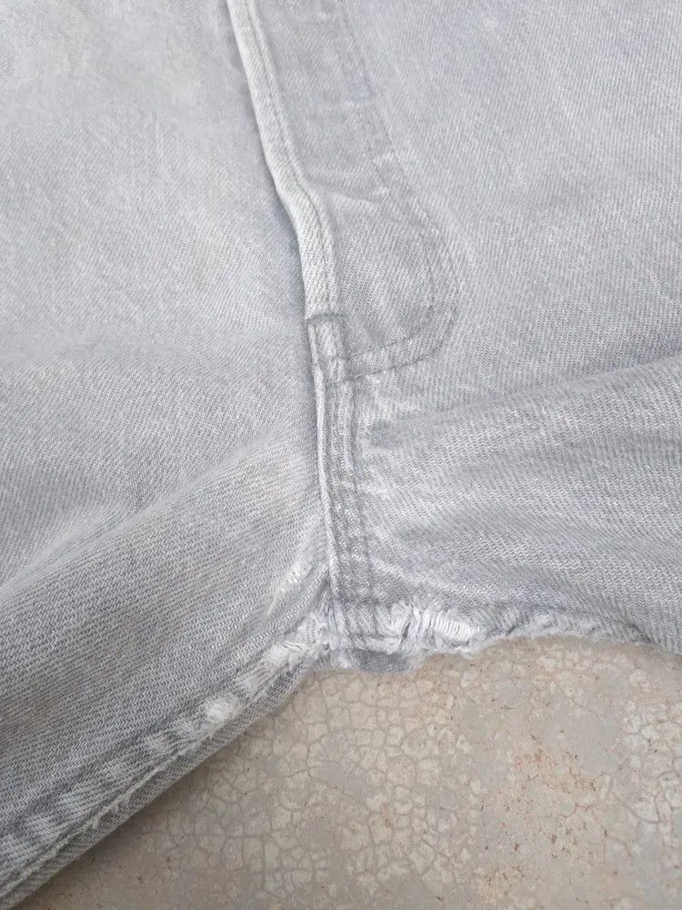 Levi's 80s Vintage Levi's 501 Made In USA Jeans Grey 33x30 Size US 33 - 8 Thumbnail
