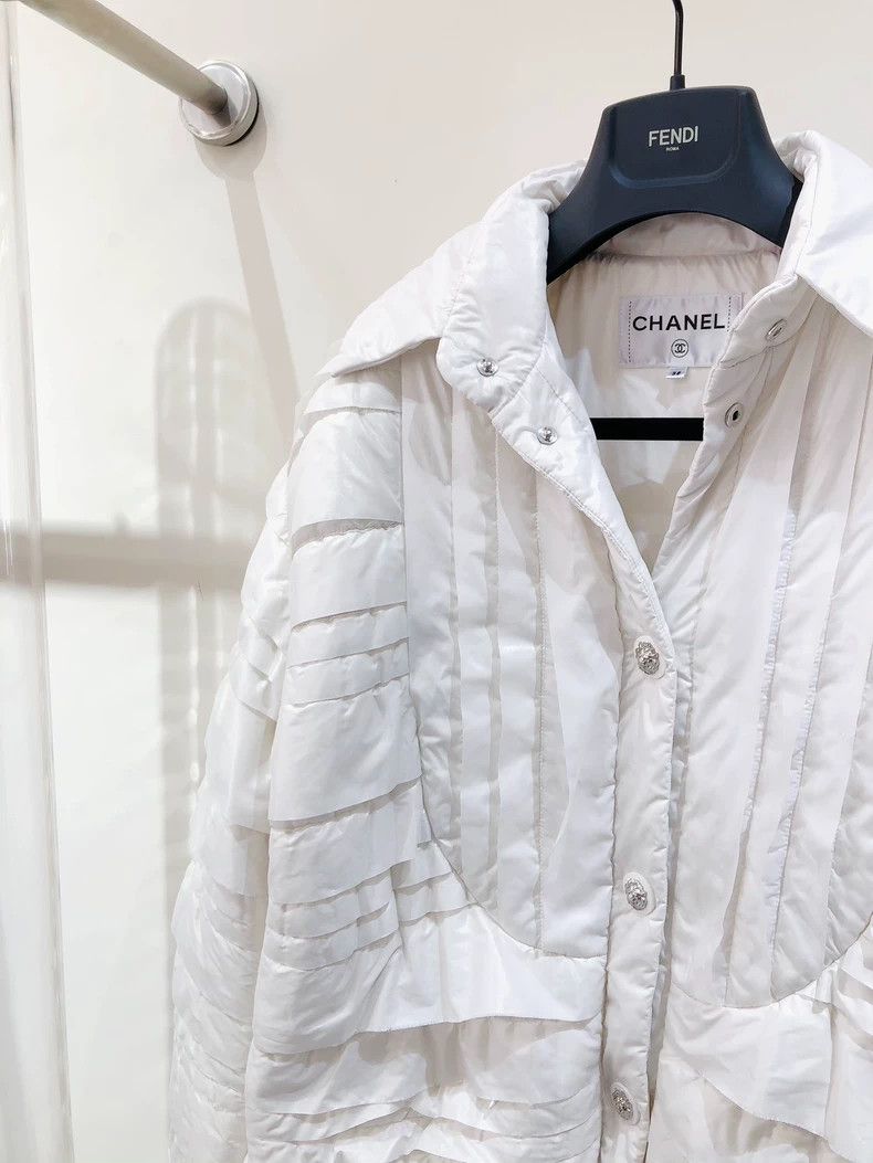 Chanel Chanel Snow White down jacket 2503-Nextarrow Size XS / US 0-2 / IT 36-38 - 3 Thumbnail