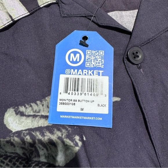 Market NWT MARKET MONITOR VACATION BLACK BUTTON UP SZ MEDIUM M Size US M / EU 48-50 / 2 - 6 Thumbnail