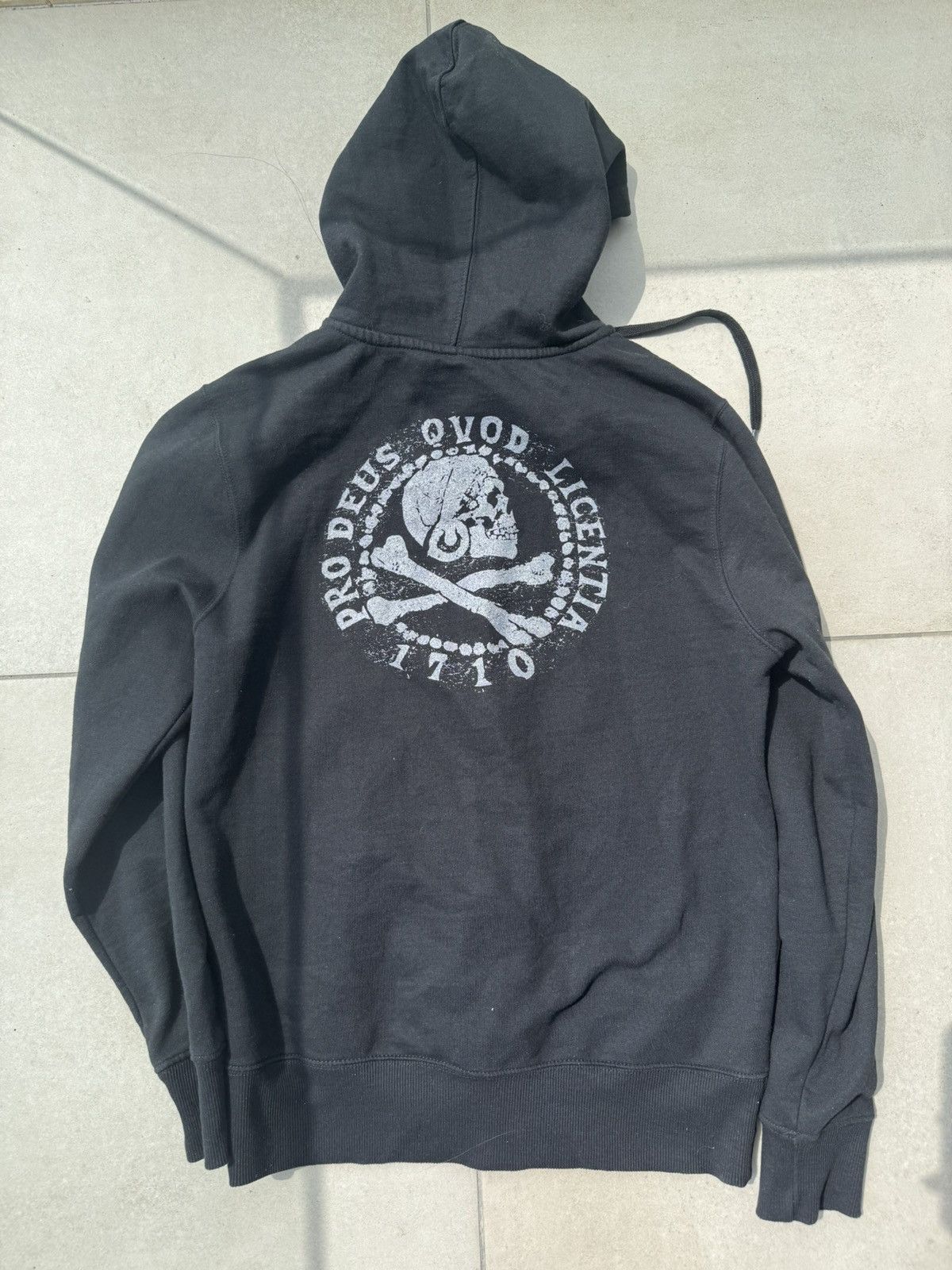 Other Zip hoodie uncharted 4 Size US M / EU 48-50 / 2 - 4 Thumbnail