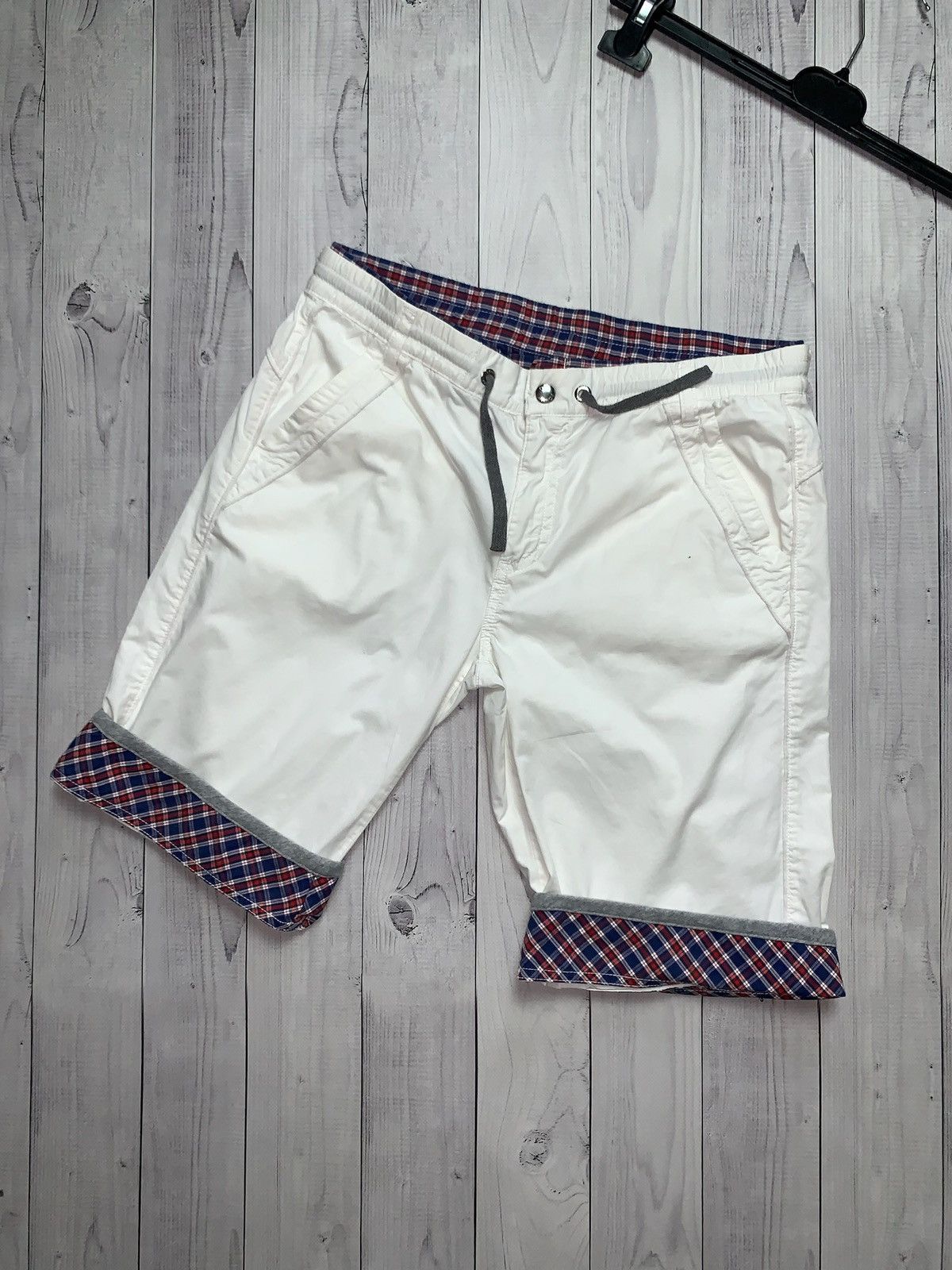 Dolce & Gabbana Dolce & gabbana vintage shorts white cargo Size 28 d&g Size US 28 / EU 44 - 3 Thumbnail