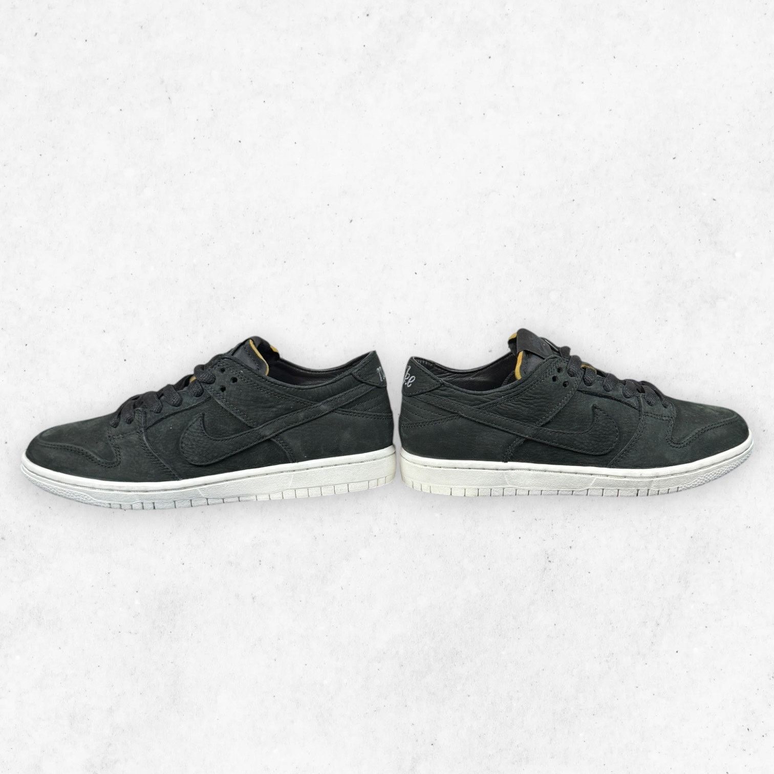 Nike Nike SB Dunk Low Decon Black Yellow Ochre Mens 6 AA4275 Size US 6 / EU 39 - 10 Thumbnail