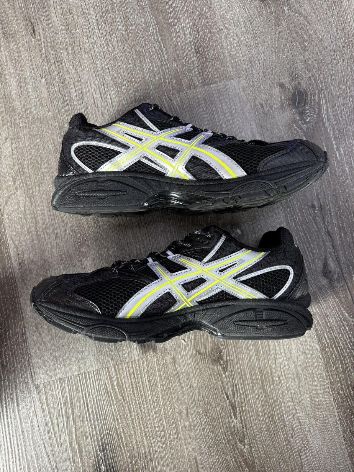 Asics × Kith ASICS Gel-Nimbus x Kith “Black Pure Silver” **PRE-OWNED** Size US 11.5 / EU 44-45 - 2 Thumbnail
