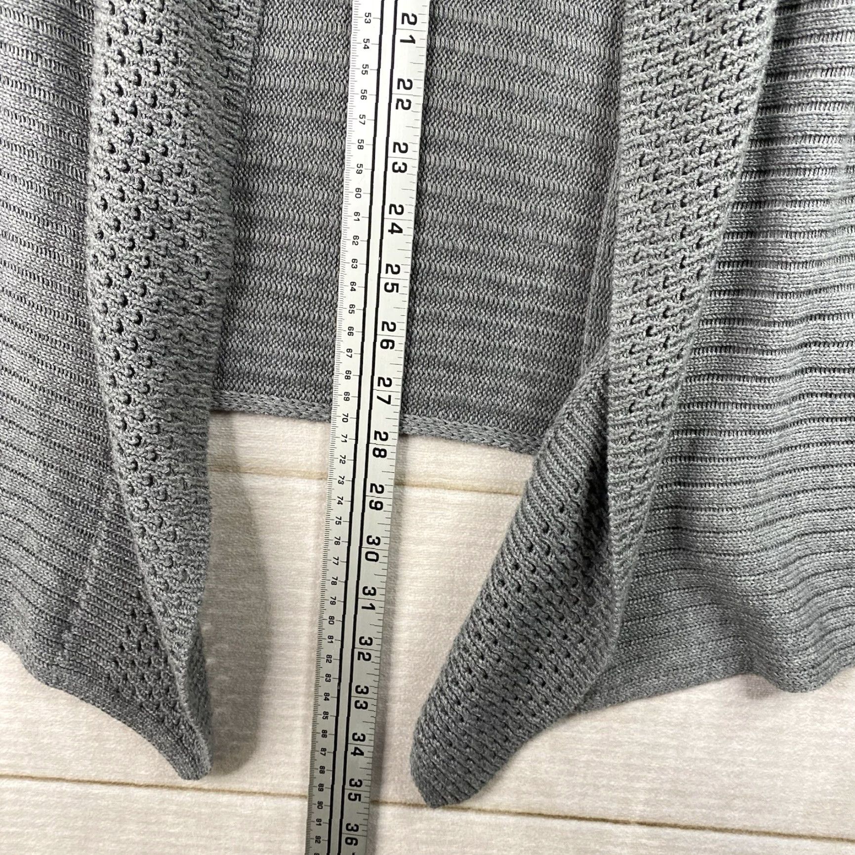 Vintage Daisy Fuentes Cardigan Womens 2X Gray Open Front Cable Knit Sweater Draped Cardigan Women 2X Gray Open Front Knit Sweater Casual Chic Size XXL / US 16-18 / IT 52-54 - 6 Thumbnail