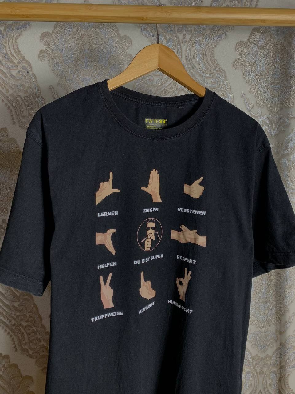 Vintage VERY RARE HUMOR GERMANY T-SHIRT Y2K 90s RETRO MOVIE HYPE Size US L / EU 52-54 / 3 - 2 Thumbnail