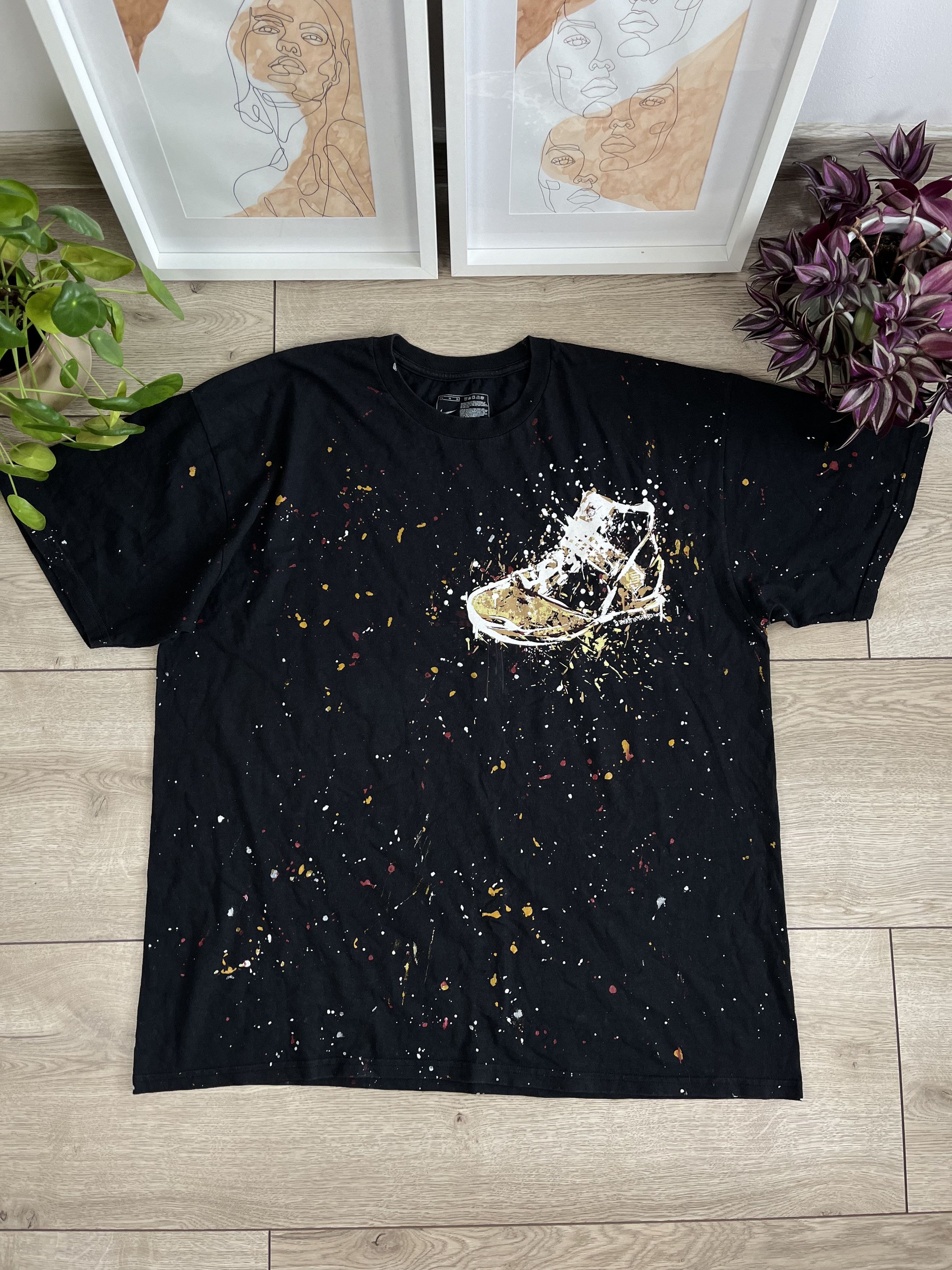 Designer × Nike × Vintage Nike Tshirt Vintage Rare Lebron James Beast In The Paint Size US XL / EU 56 / 4 - 1 Thumbnail