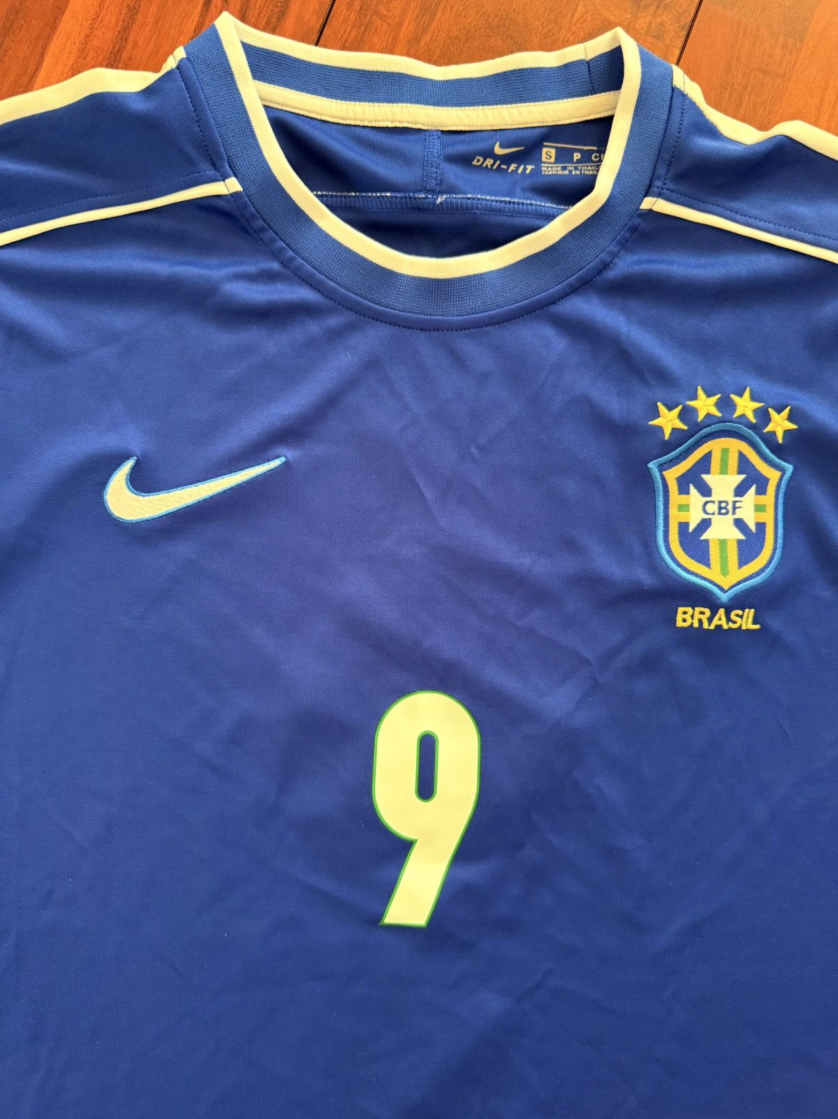 Nike Brasil 1998 Away Kit (cropped) Size US S / EU 44-46 / 1 - 2 Thumbnail
